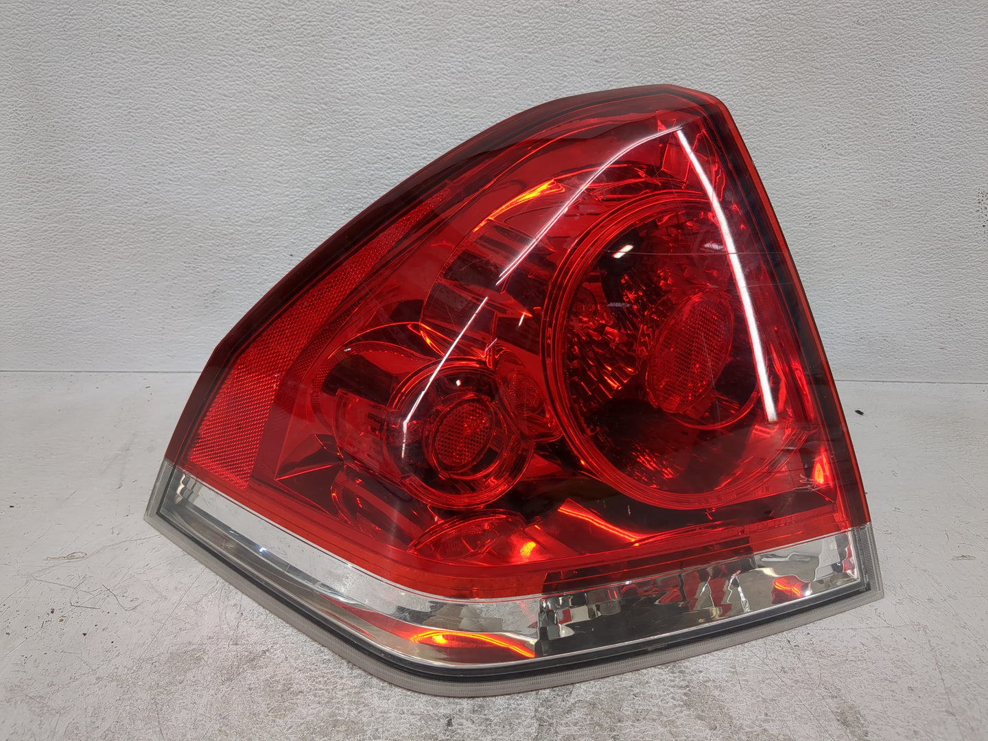 2006-2016 Chevrolet Impala Tail Light Assembly Driver Left OEM Fits Fits 2006 2007 2008 2009 2010 2011 2012 2013 2014 2015 2