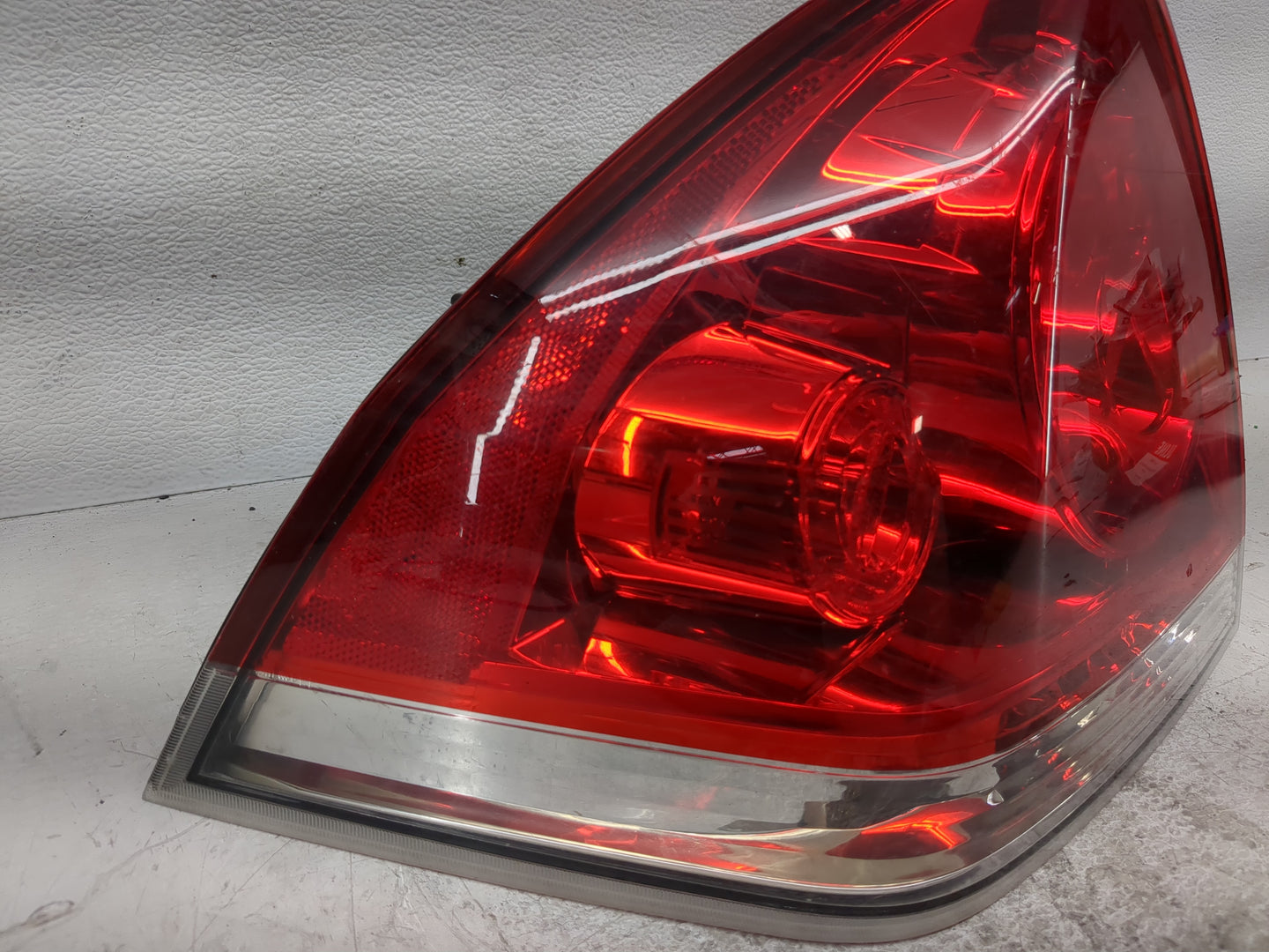 2006-2016 Chevrolet Impala Tail Light Assembly Driver Left OEM Fits Fits 2006 2007 2008 2009 2010 2011 2012 2013 2014 2015 2