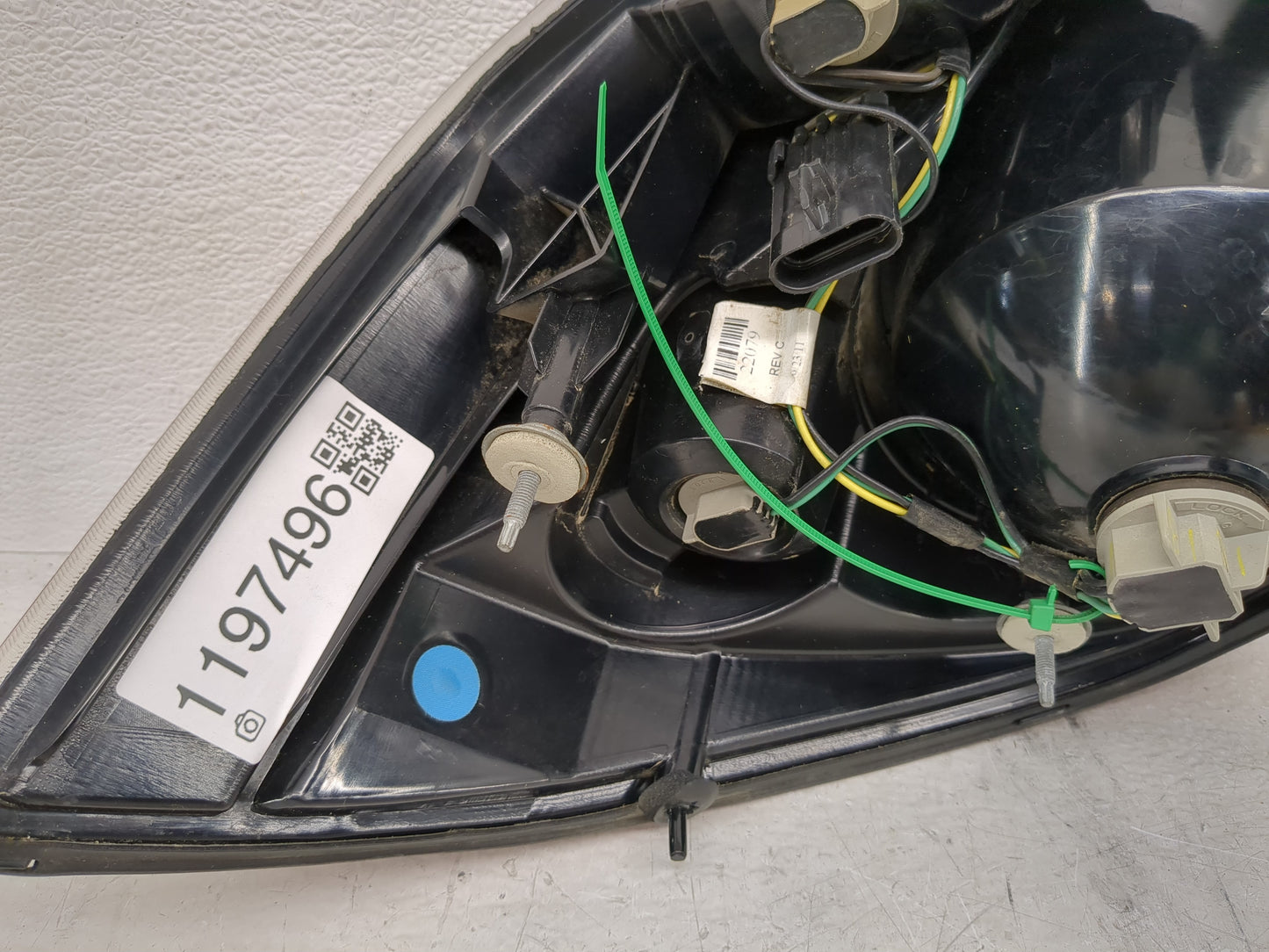 2006-2016 Chevrolet Impala Tail Light Assembly Driver Left OEM Fits Fits 2006 2007 2008 2009 2010 2011 2012 2013 2014 2015 2