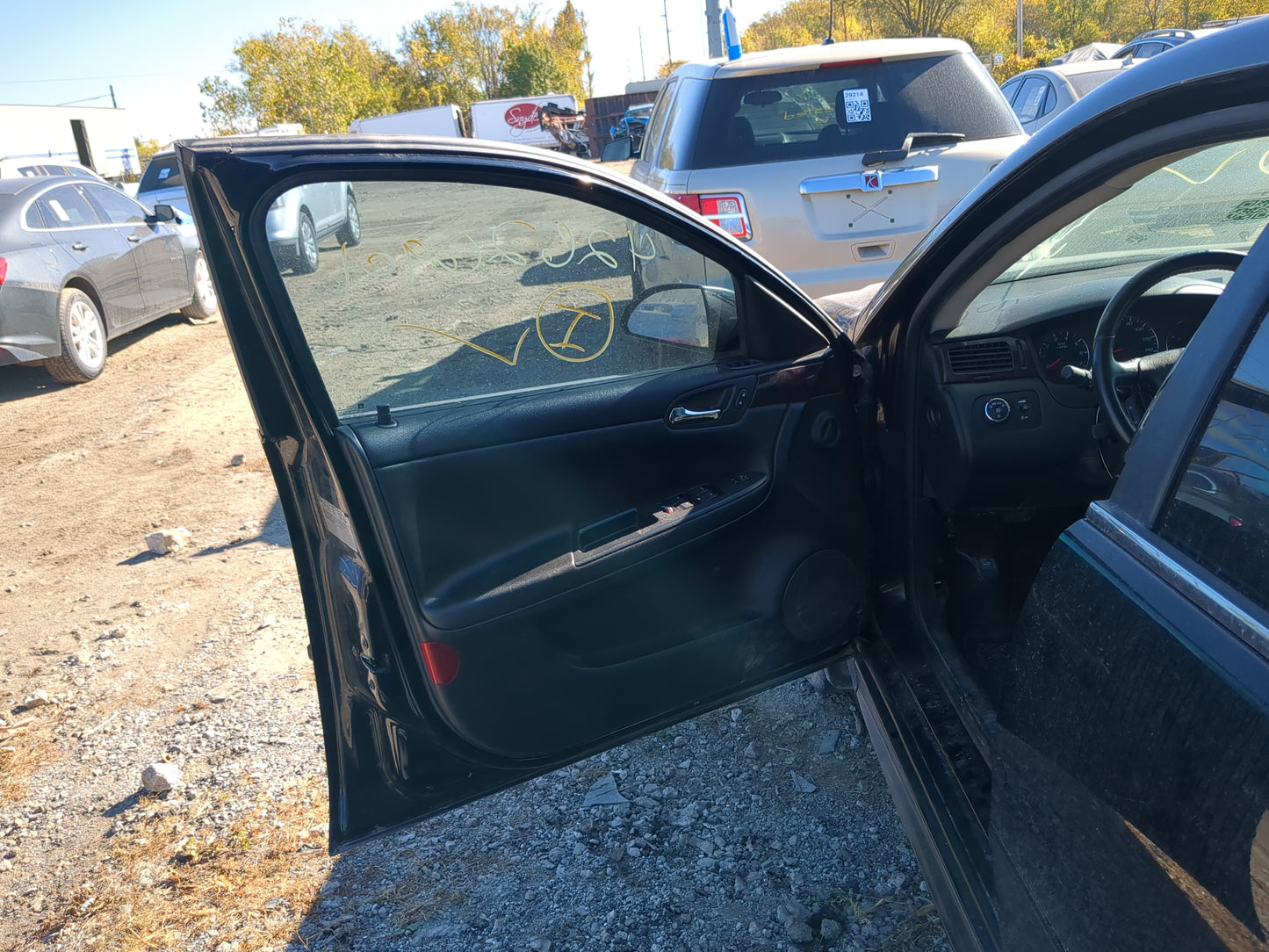 2008-2016 Chevrolet Impala Driver Front Door Oem - Oemusedautoparts1.com