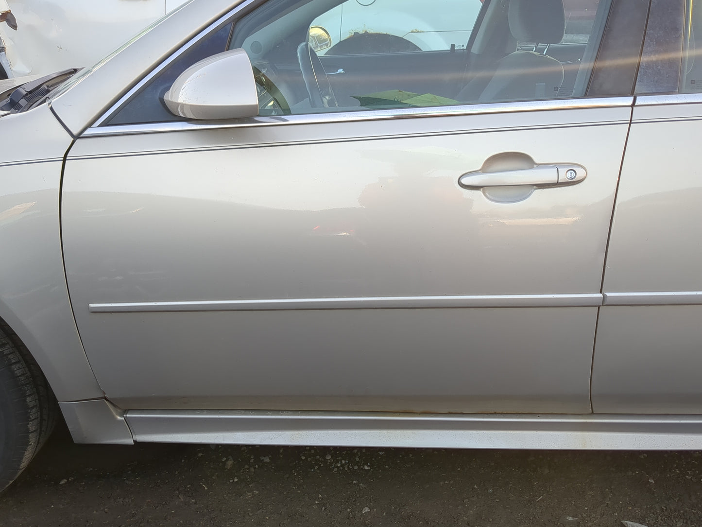 2006-2016 Chevrolet Impala Driver Front Door Oem - Oemusedautoparts1.com