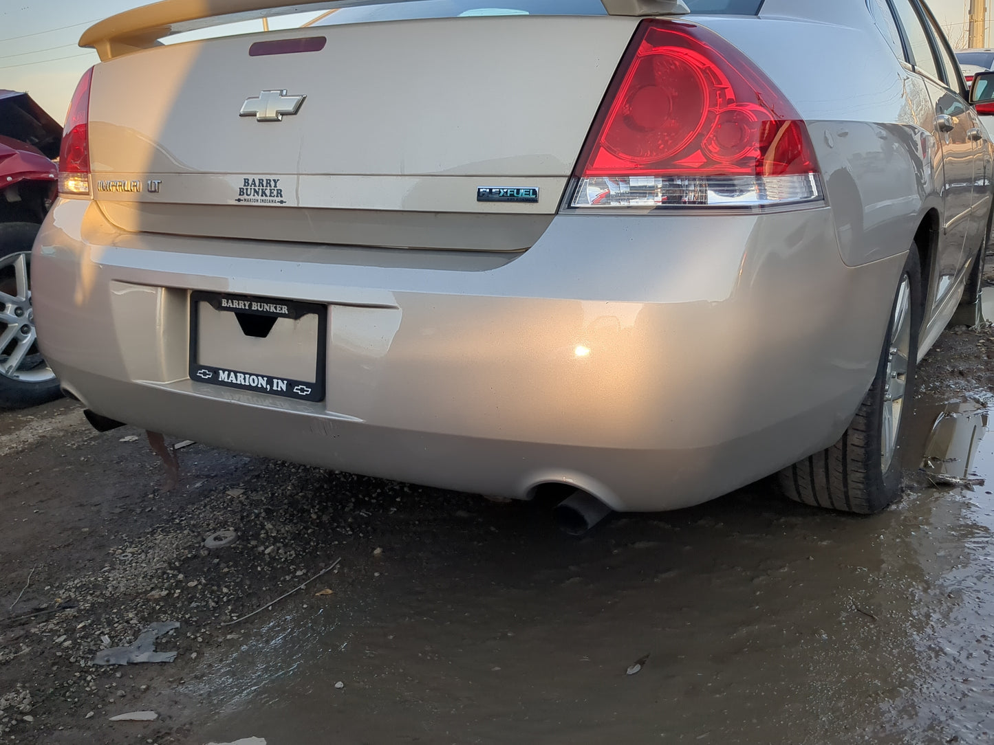 2006-2016 Chevrolet Impala Rear Bumper Assembly Oem 1239261 - Oemusedautoparts1.com