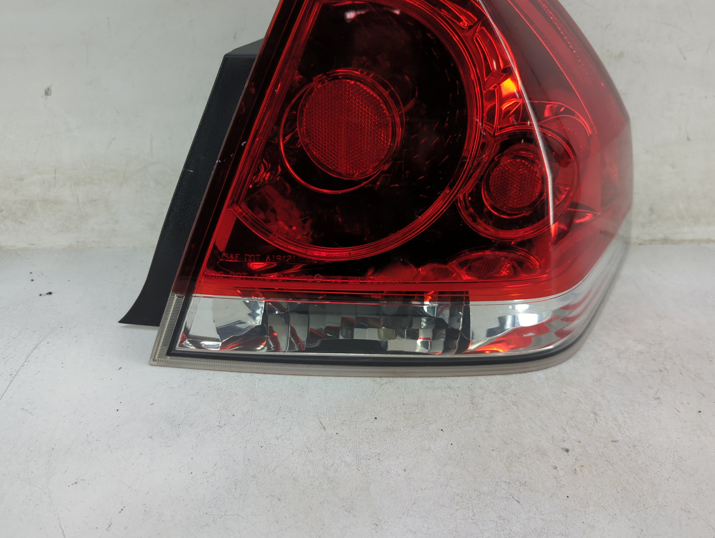 2006-2016 Chevrolet Impala Tail Light Assembly Passenger Right OEM Fits OEM Used Auto Parts - Oemusedautoparts1.com