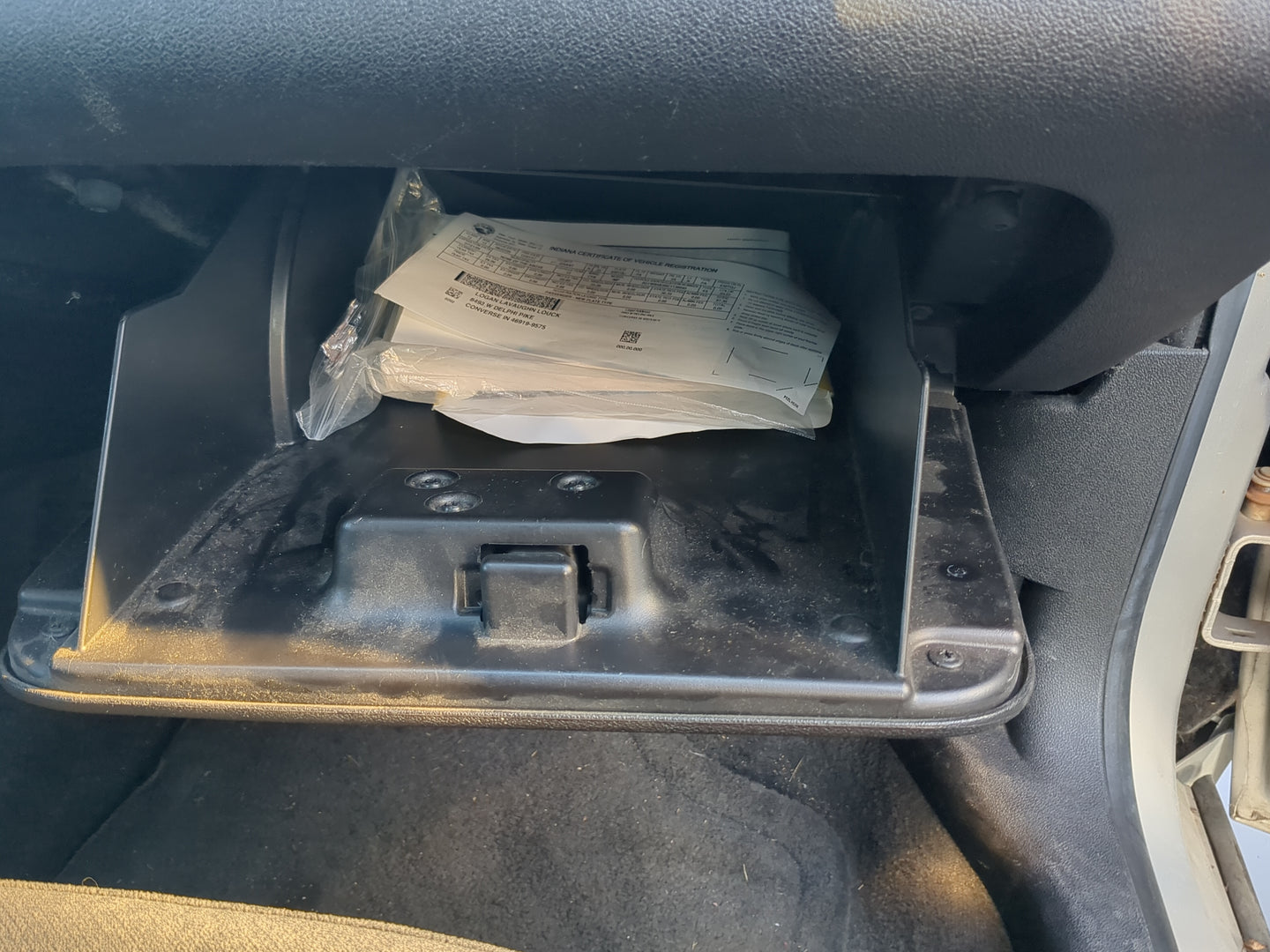 2012 Chevrolet Impala Passenger Glove Box Door Storage Compartment 1239339 - Oemusedautoparts1.com