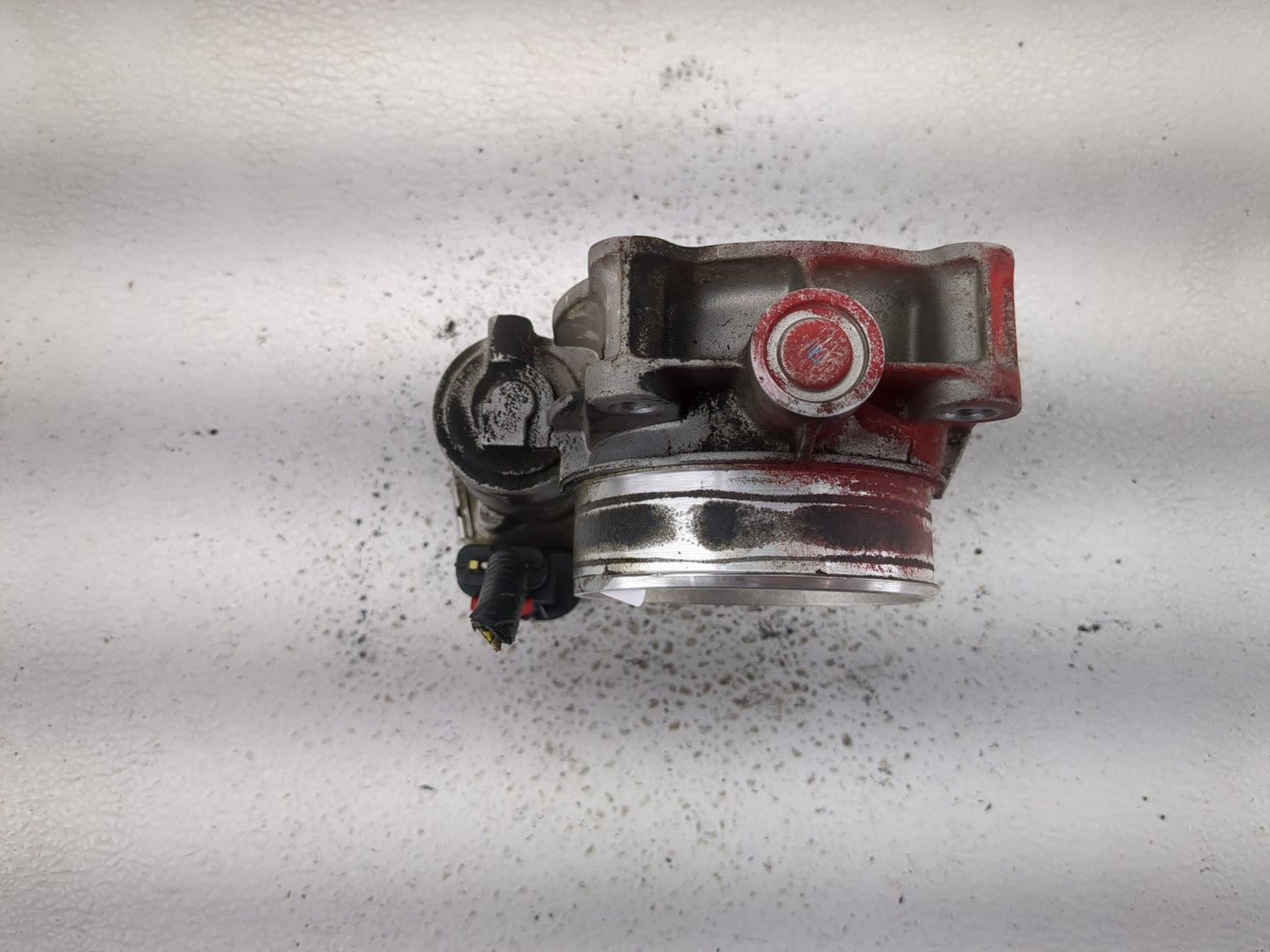 2012-2020 Chevrolet Impala Throttle Body Fits Fits 2012 2013 2014 2015 2016 2017 2018 2019 2020 2021 2022 OEM Used Auto Part