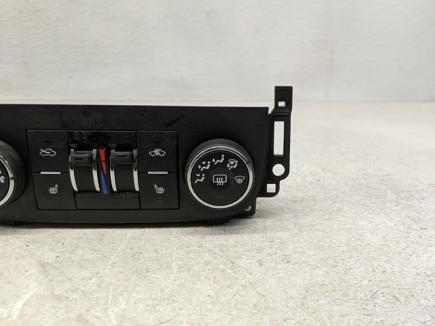2012-2016 Chevrolet Impala Climate Control Module Temperature AC/Heater Replacement P/N:20897158 Fits OEM Used Auto Parts - 