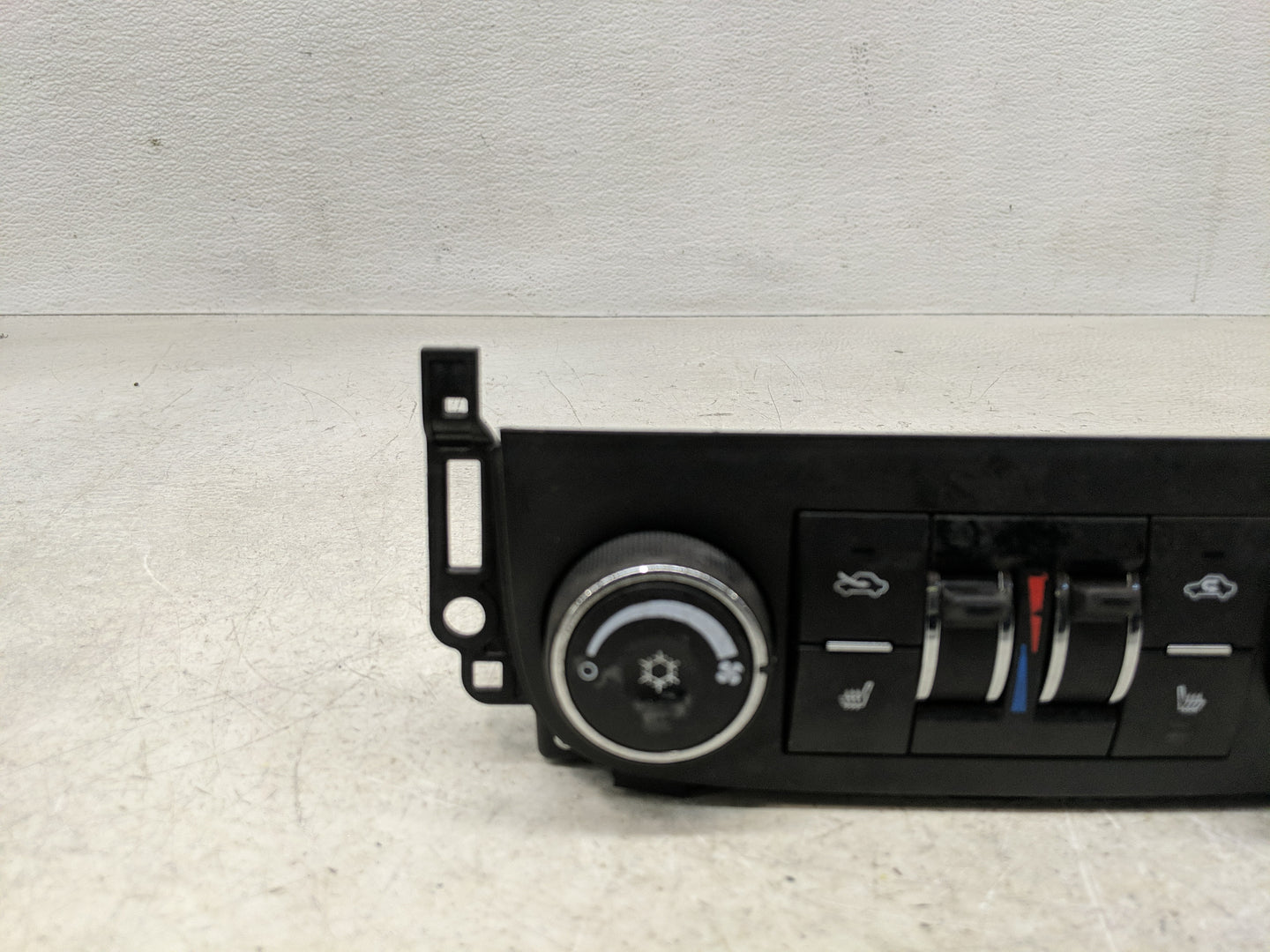2012-2016 Chevrolet Impala Climate Control Module Temperature AC/Heater Replacement P/N:20897158 Fits OEM Used Auto Parts - 