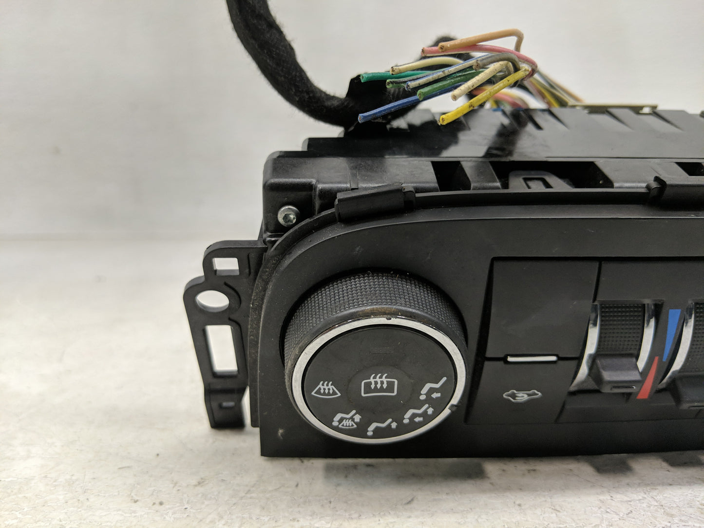 2012-2016 Chevrolet Impala Climate Control Module Temperature AC/Heater Replacement P/N:20897159 Fits OEM Used Auto Parts - 