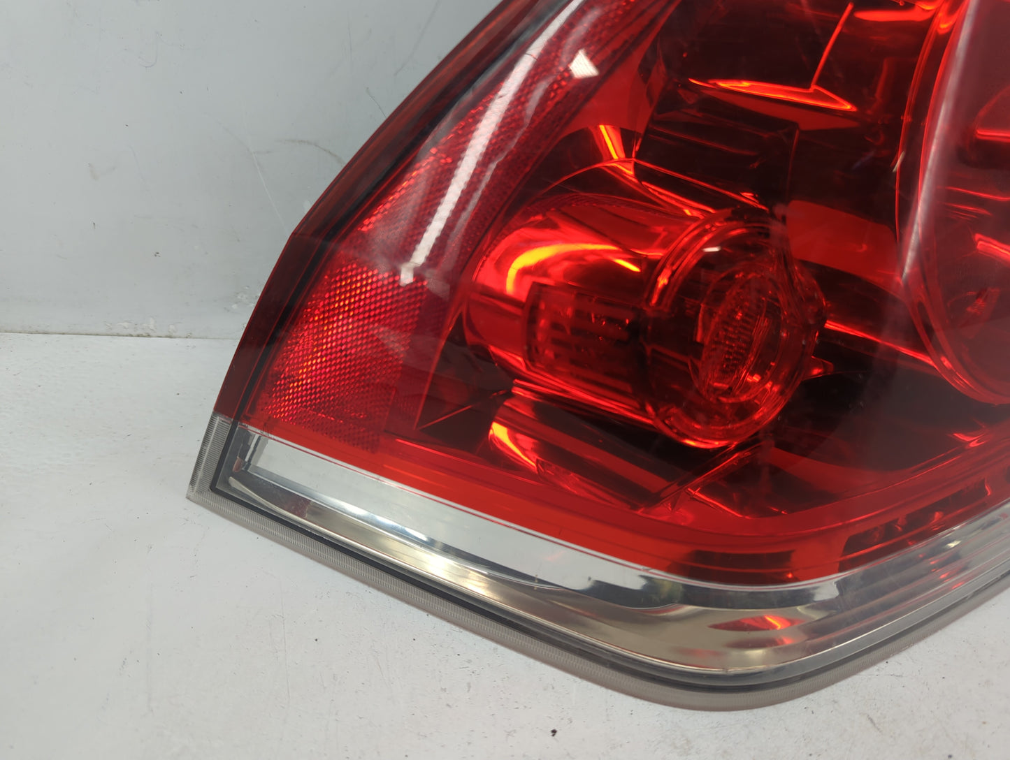 2006-2016 Chevrolet Impala Tail Light Assembly Driver Left OEM P/N:25971597 Fits OEM Used Auto Parts - Oemusedautoparts1.com