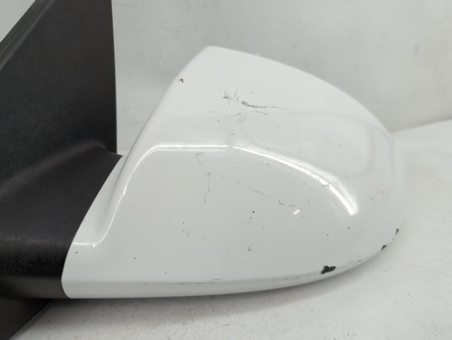 2006-2016 Chevrolet Impala Driver Side View Mirror - Left Door Mirror OEM Used - Oemusedautoparts1.com