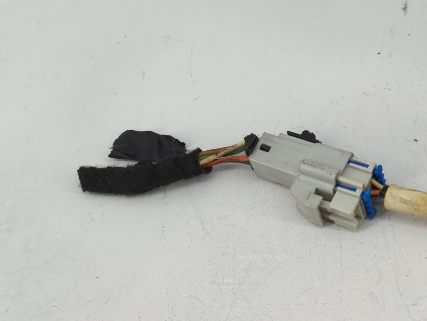 2006-2016 Chevrolet Impala Driver Side View Mirror - Left Door Mirror OEM Used - Oemusedautoparts1.com