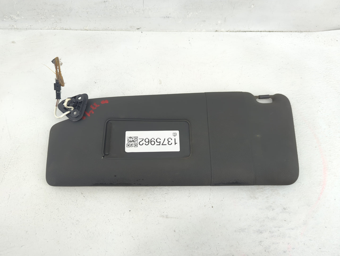 2006-2016 Chevrolet Impala Sun Visor Shade Replacement Driver Left Mirror Fits OEM Used Auto Parts - Oemusedautoparts1.com