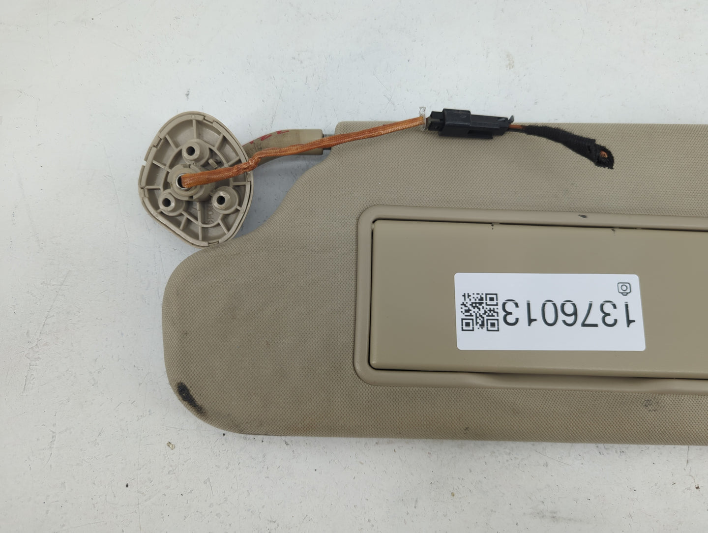 2006-2016 Chevrolet Impala Sun Visor Shade Replacement Driver Left Mirror Fits OEM Used Auto Parts - Oemusedautoparts1.com