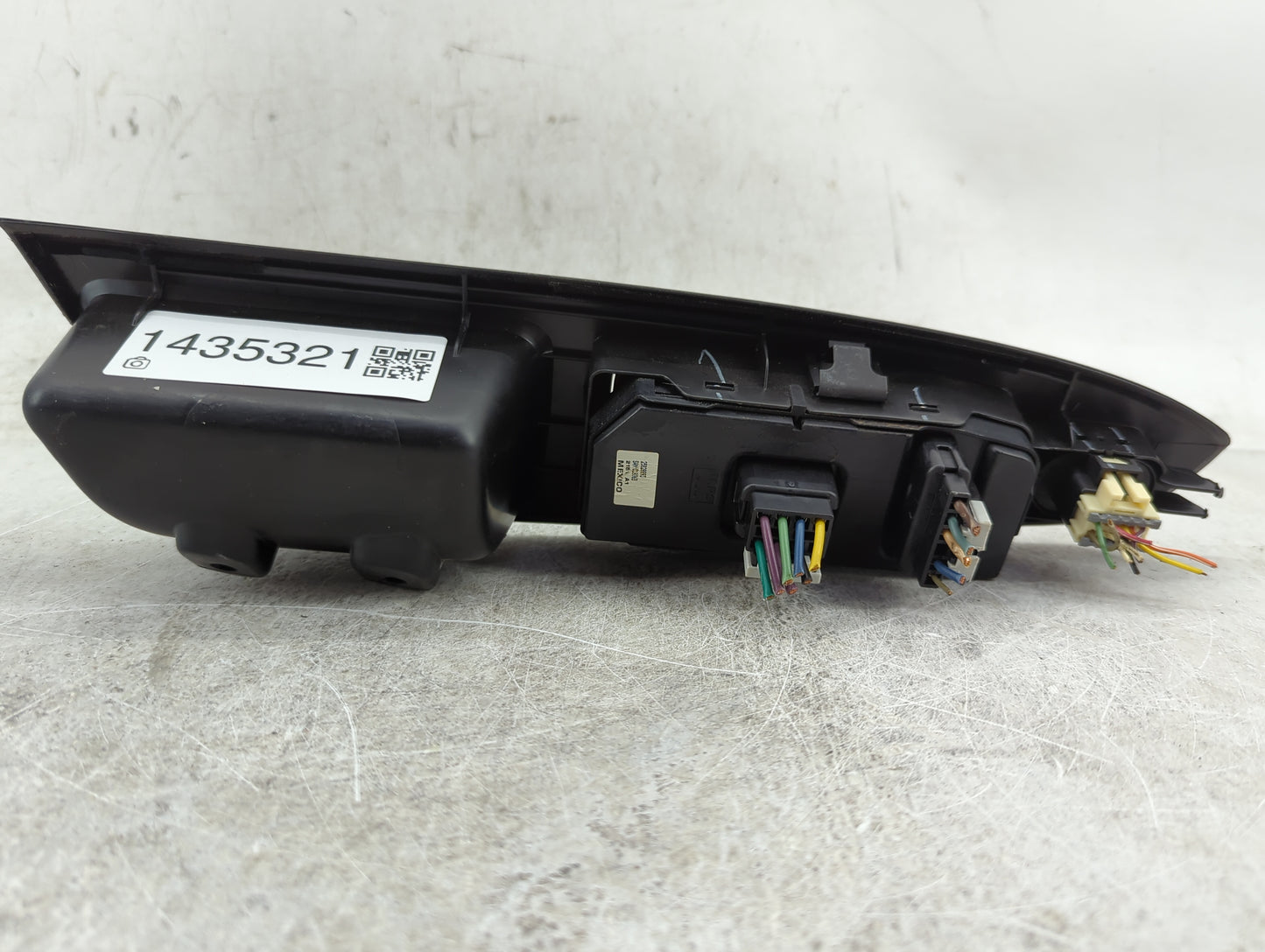 2009-2016 Chevrolet Impala Master Power Window Switch Replacement Driver Side Left P/N:25928893 Fits OEM Used Auto Parts - O