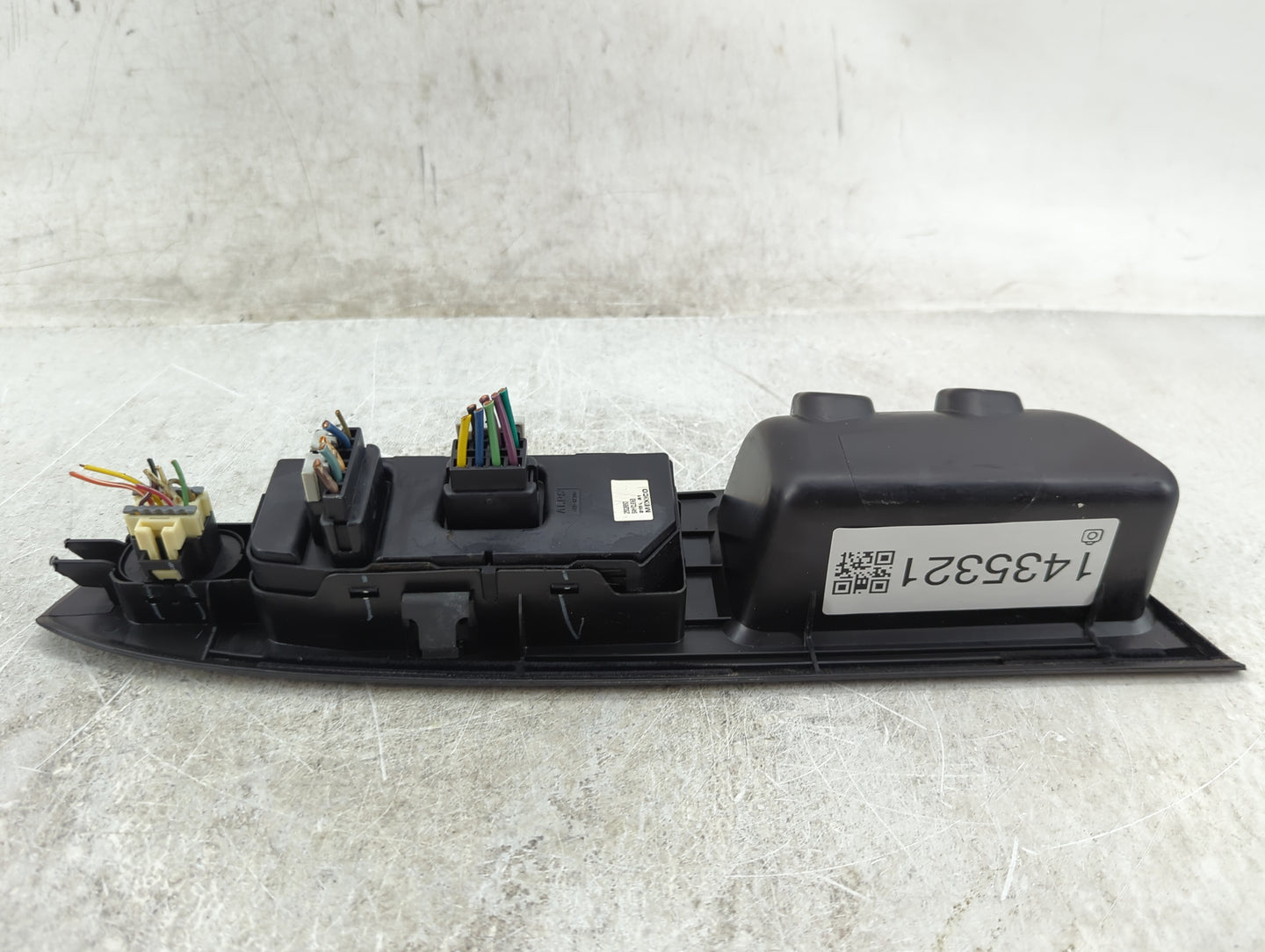 2009-2016 Chevrolet Impala Master Power Window Switch Replacement Driver Side Left P/N:25928893 Fits OEM Used Auto Parts - O