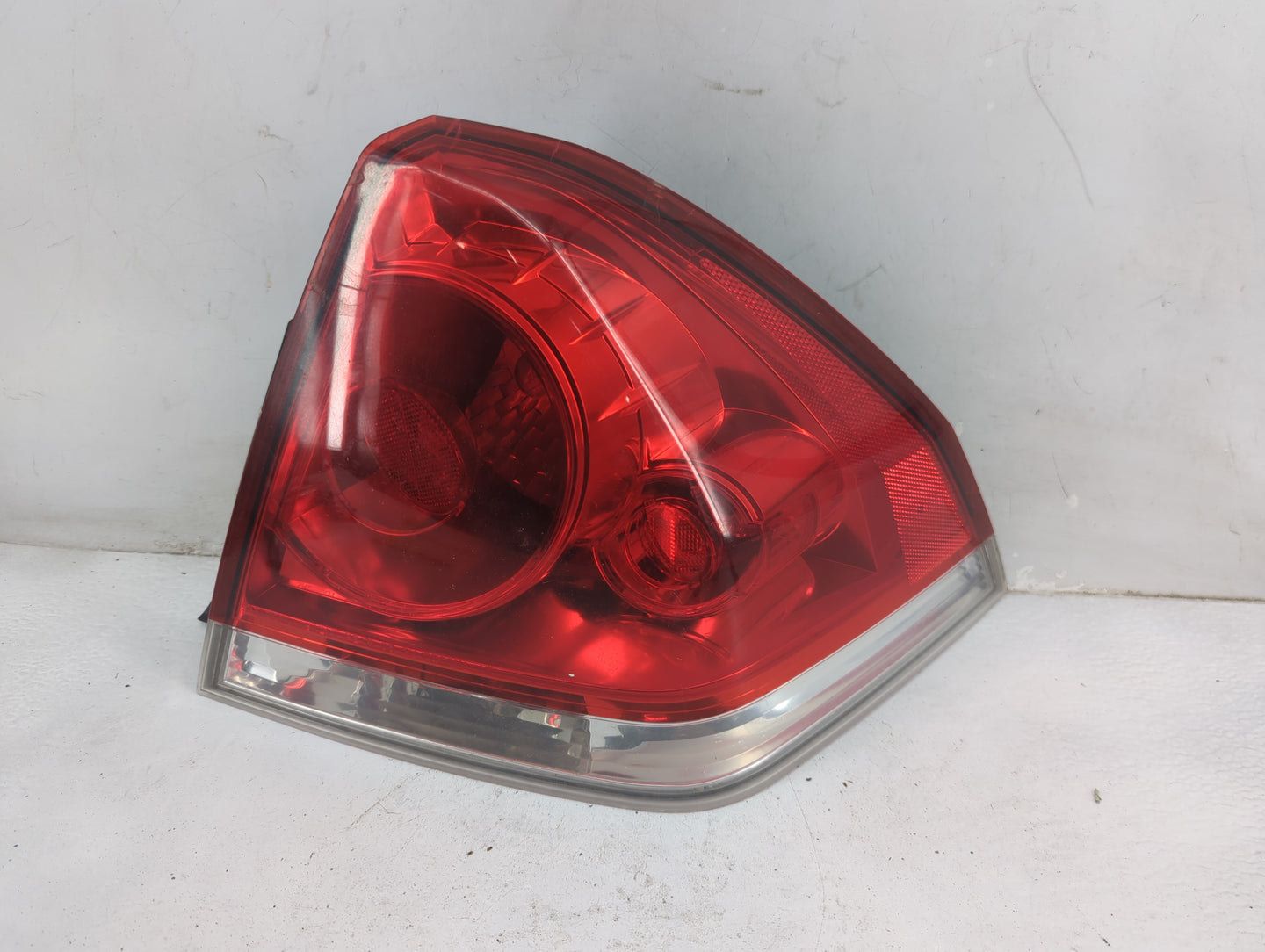 2006-2016 Chevrolet Impala Tail Light Assembly Passenger Right OEM Fits OEM Used Auto Parts - Oemusedautoparts1.com