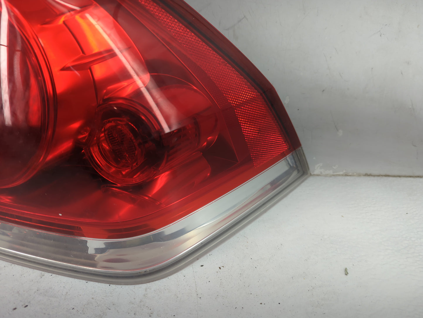 2006-2016 Chevrolet Impala Tail Light Assembly Passenger Right OEM Fits OEM Used Auto Parts - Oemusedautoparts1.com