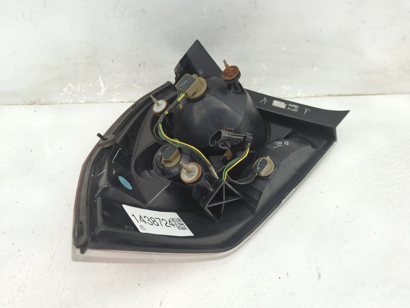 2006-2016 Chevrolet Impala Tail Light Assembly Passenger Right OEM Fits OEM Used Auto Parts - Oemusedautoparts1.com
