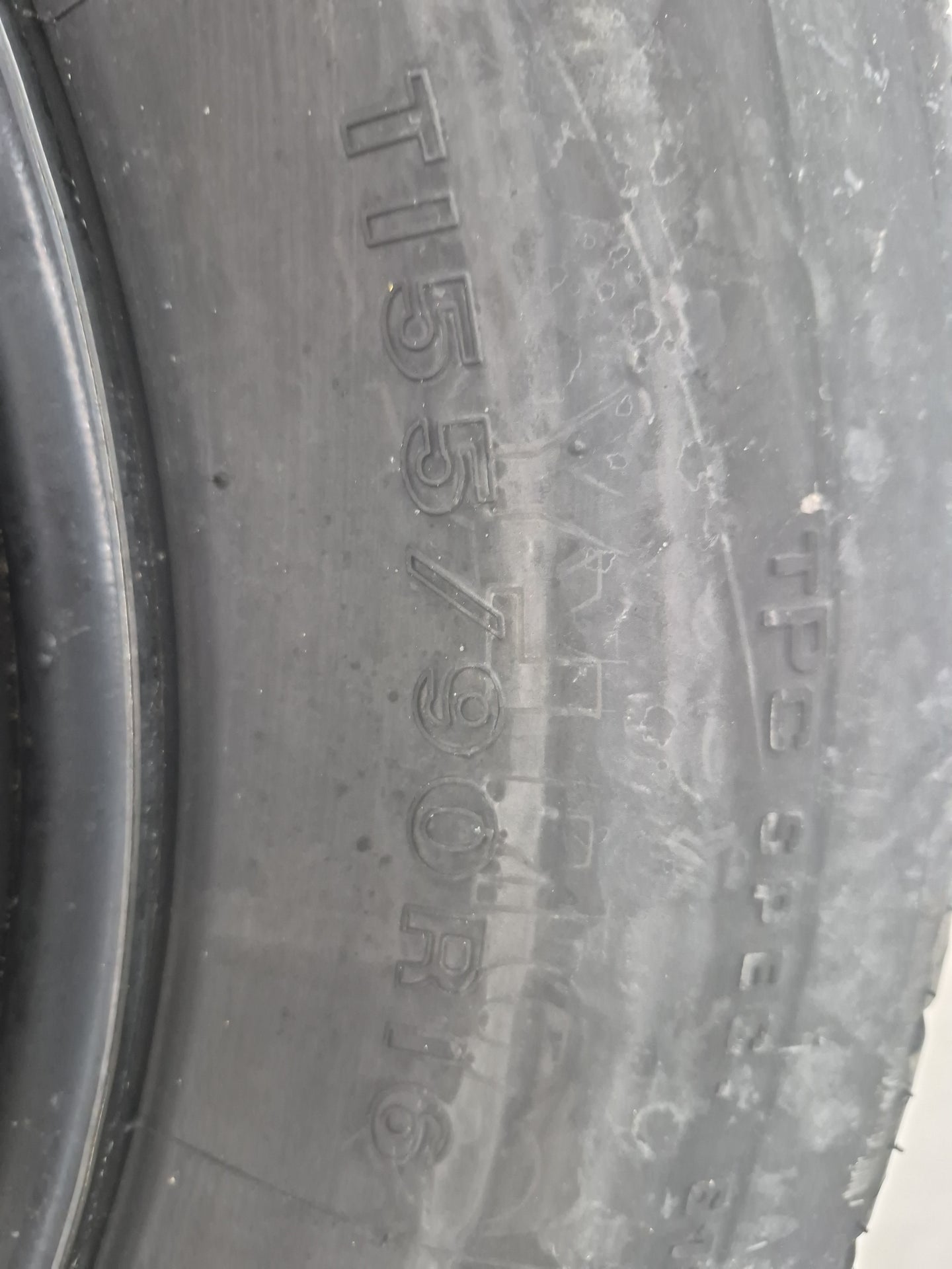 2000-2016 Chevrolet Impala Spare Donut Tire Wheel Rim Oem 1462464 - Oemusedautoparts1.com