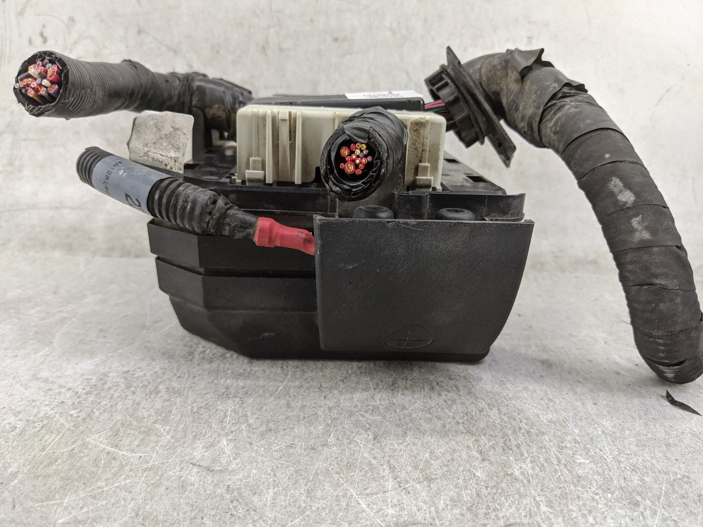 2012-2016 Chevrolet Impala Fusebox Fuse Box Panel Relay Module Fits Fits 2012 2013 2014 2015 2016 OEM Used Auto Parts - Oemu