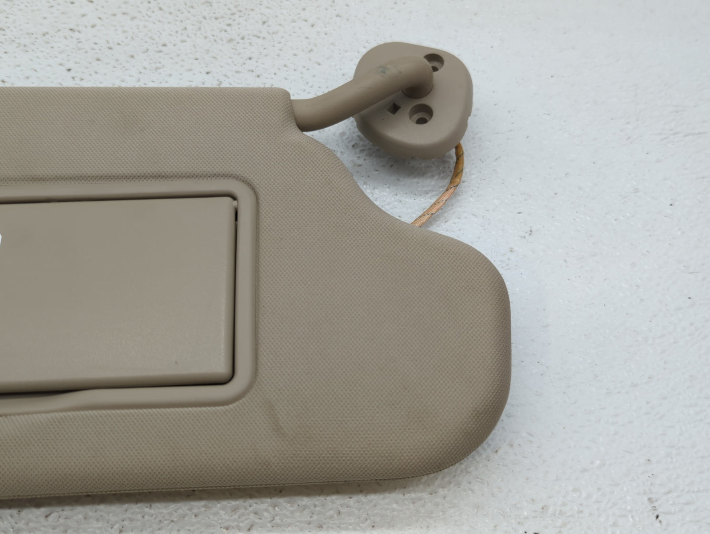 2006-2016 Chevrolet Impala Sun Visor Shade Replacement Passenger Right Mirror Fits OEM Used Auto Parts - Oemusedautoparts1.c