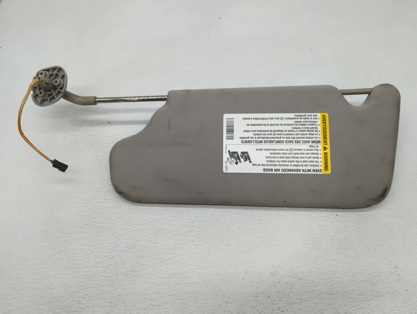 2006-2016 Chevrolet Impala Sun Visor Shade Replacement Passenger Right Mirror Fits OEM Used Auto Parts - Oemusedautoparts1.c