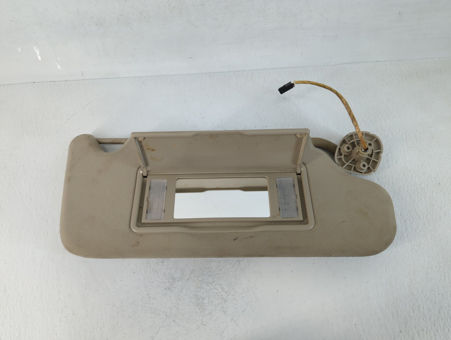 2006-2016 Chevrolet Impala Sun Visor Shade Replacement Passenger Right Mirror Fits OEM Used Auto Parts - Oemusedautoparts1.c