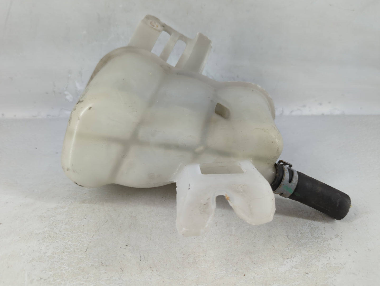2012 Chevrolet Impala Radiator Coolant Overflow Expansion Tank Bottle 745486 - Oemusedautoparts1.com