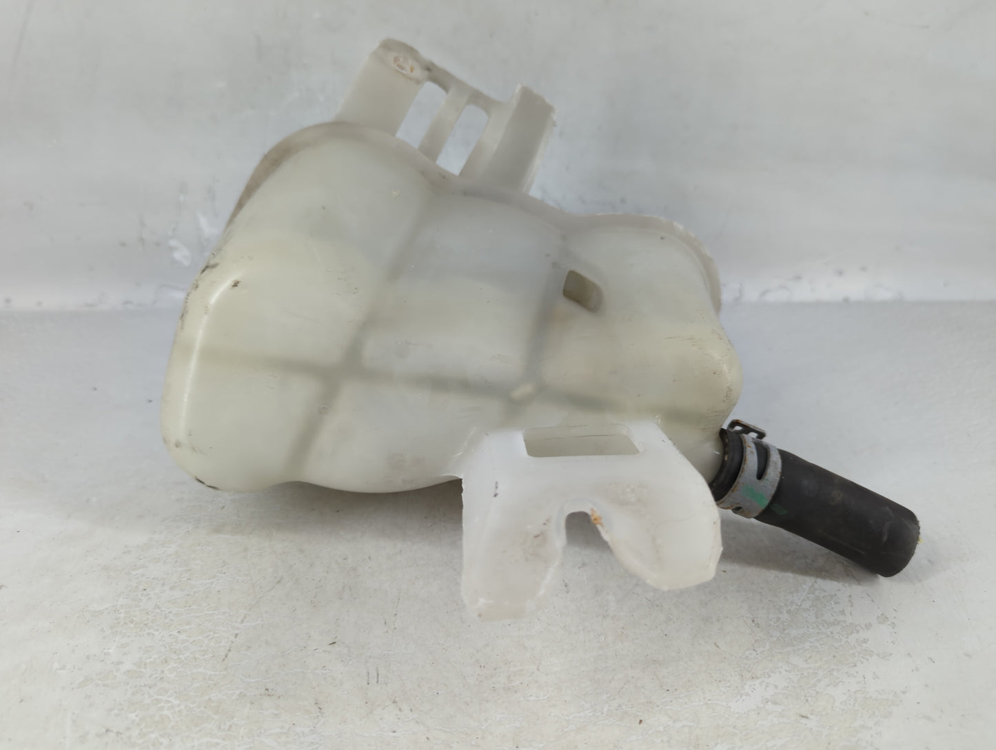 2012 Chevrolet Impala Radiator Coolant Overflow Expansion Tank Bottle 745486 - Oemusedautoparts1.com