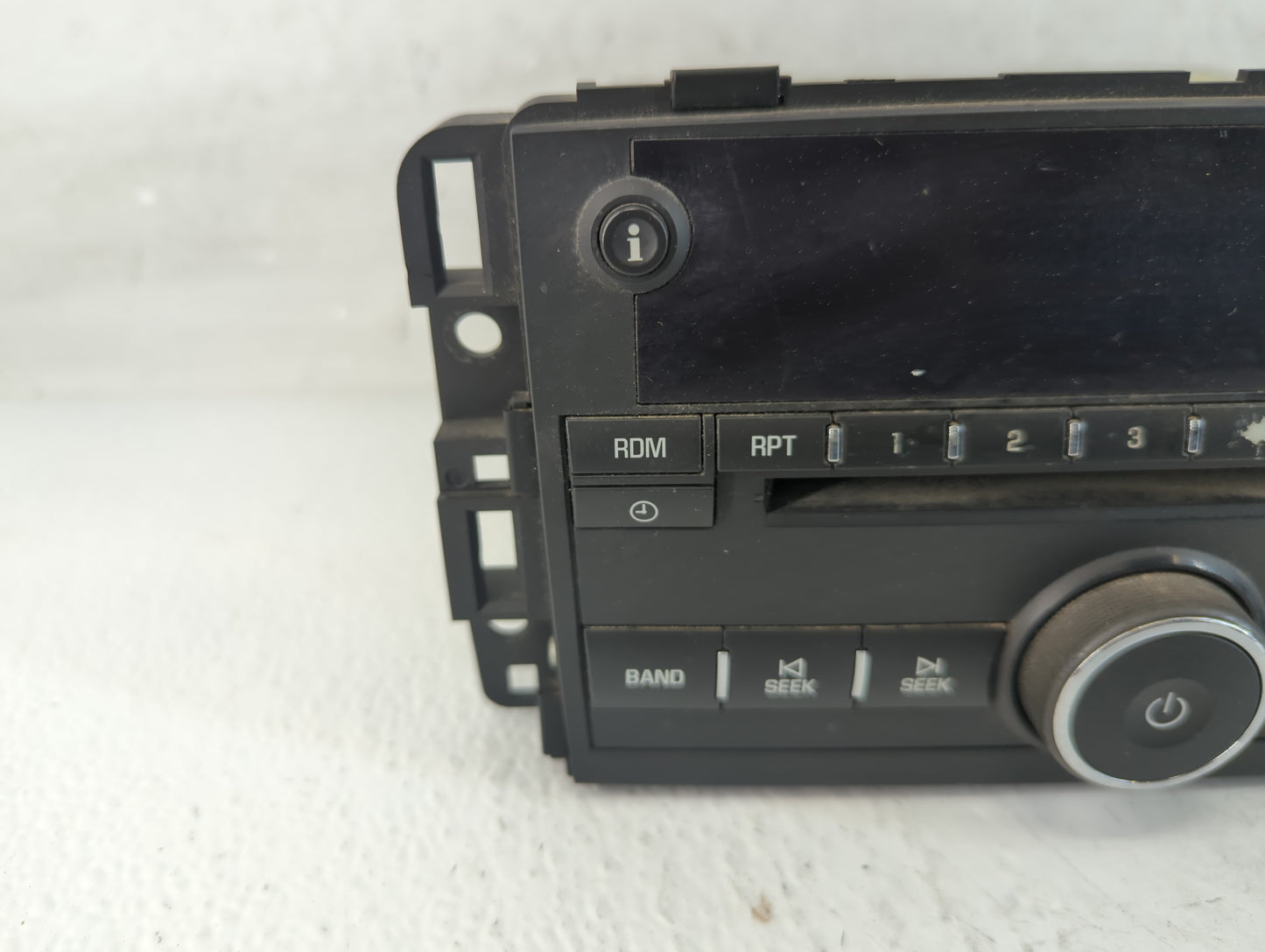 2011-2012 Chevrolet Impala Radio AM FM Cd Player Receiver Replacement P/N:20756283 Fits Fits 2011 2012 OEM Used Auto Parts -