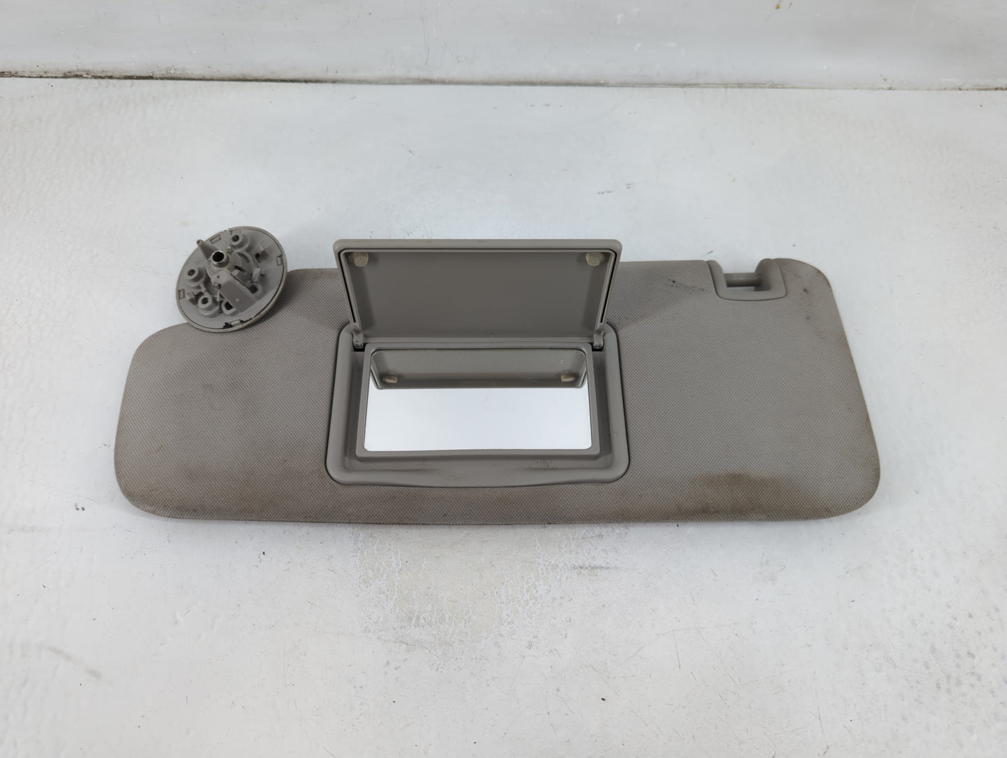 2004-2012 Chevrolet Malibu Sun Visor Shade Replacement Driver Left Mirror Fits Fits 2004 2005 2008 2009 2010 2011 2012 OEM U