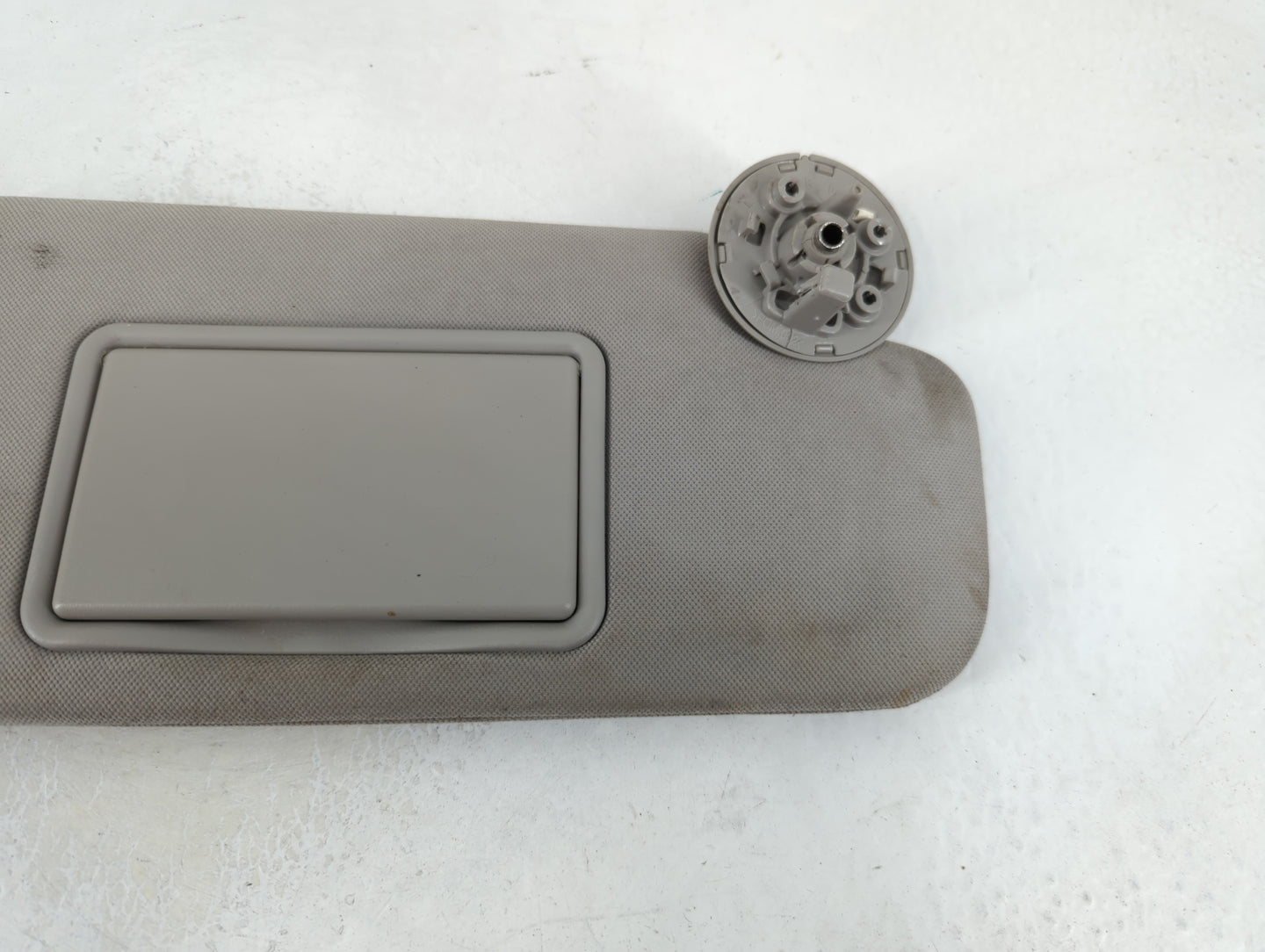 2004-2012 Chevrolet Malibu Sun Visor Shade Replacement Passenger Right Mirror Fits Fits 2004 2005 2008 2009 2010 2011 2012 O