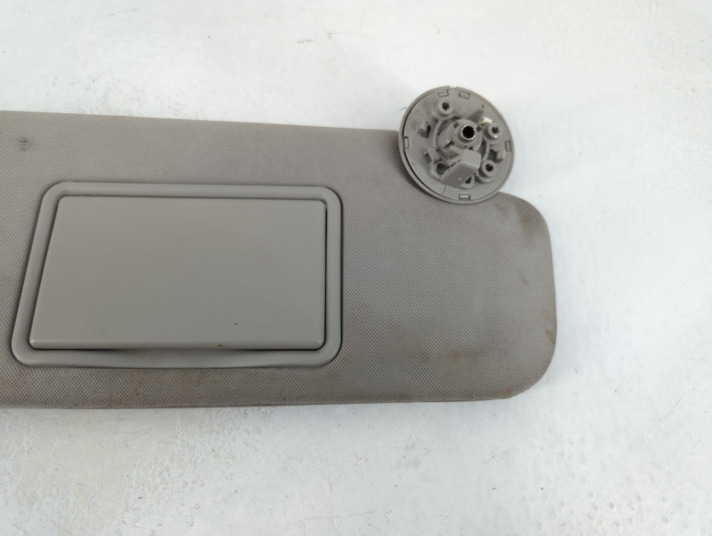 2004-2012 Chevrolet Malibu Sun Visor Shade Replacement Passenger Right Mirror Fits Fits 2004 2005 2008 2009 2010 2011 2012 O