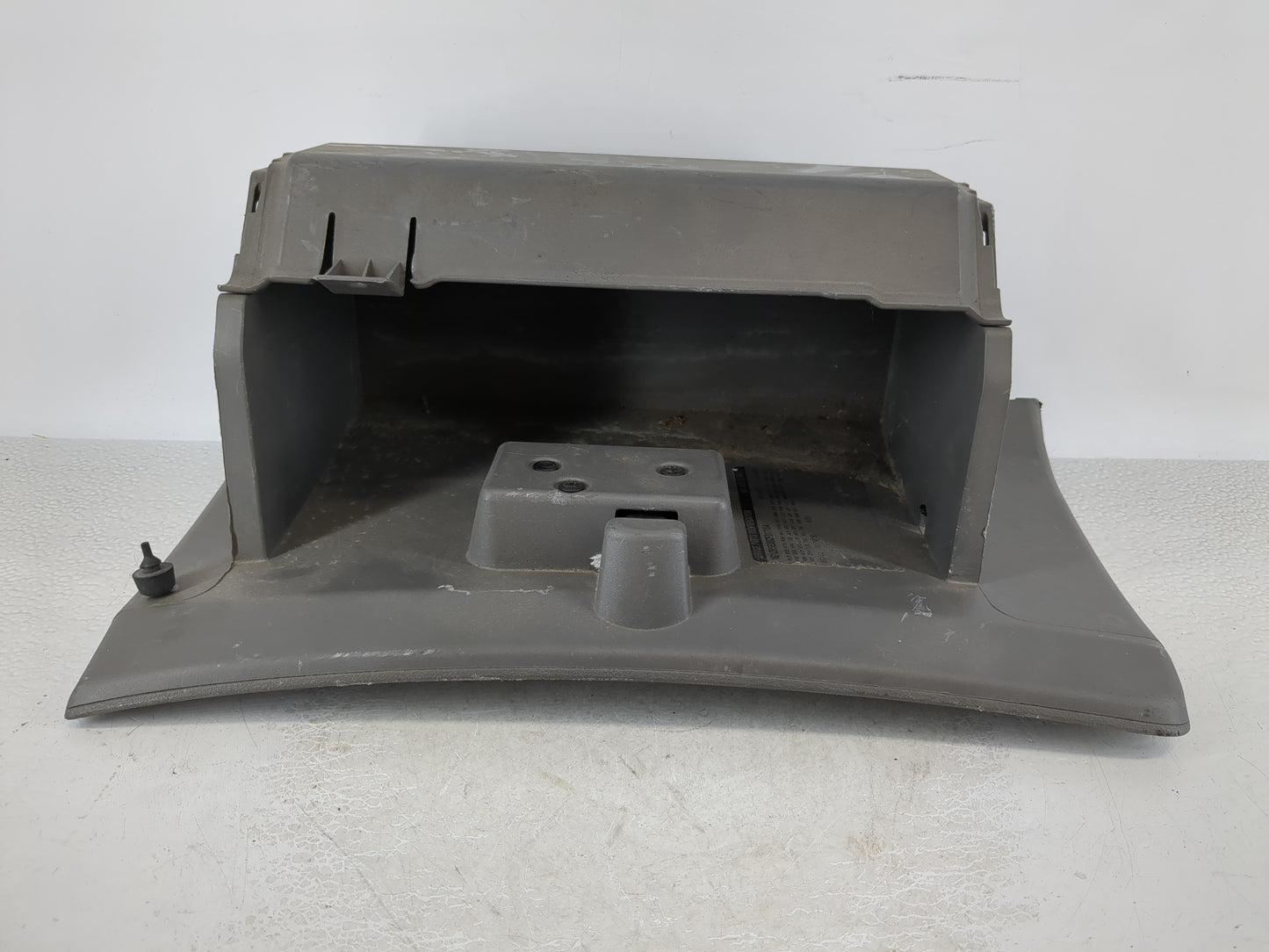 2012 Chevrolet Malibu Passenger Glove Box Door Storage Compartment 1036590 - Oemusedautoparts1.com