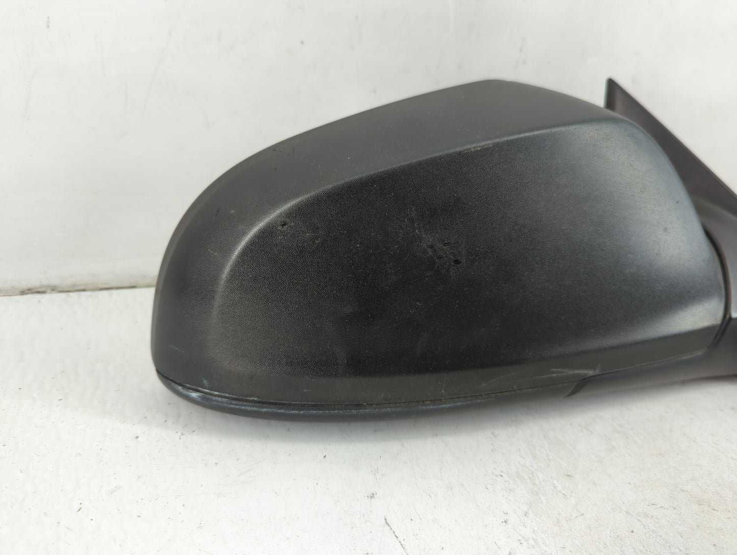 2008-2012 Chevrolet Malibu Passenger Right Side View Manual Door Mirror - Oemusedautoparts1.com