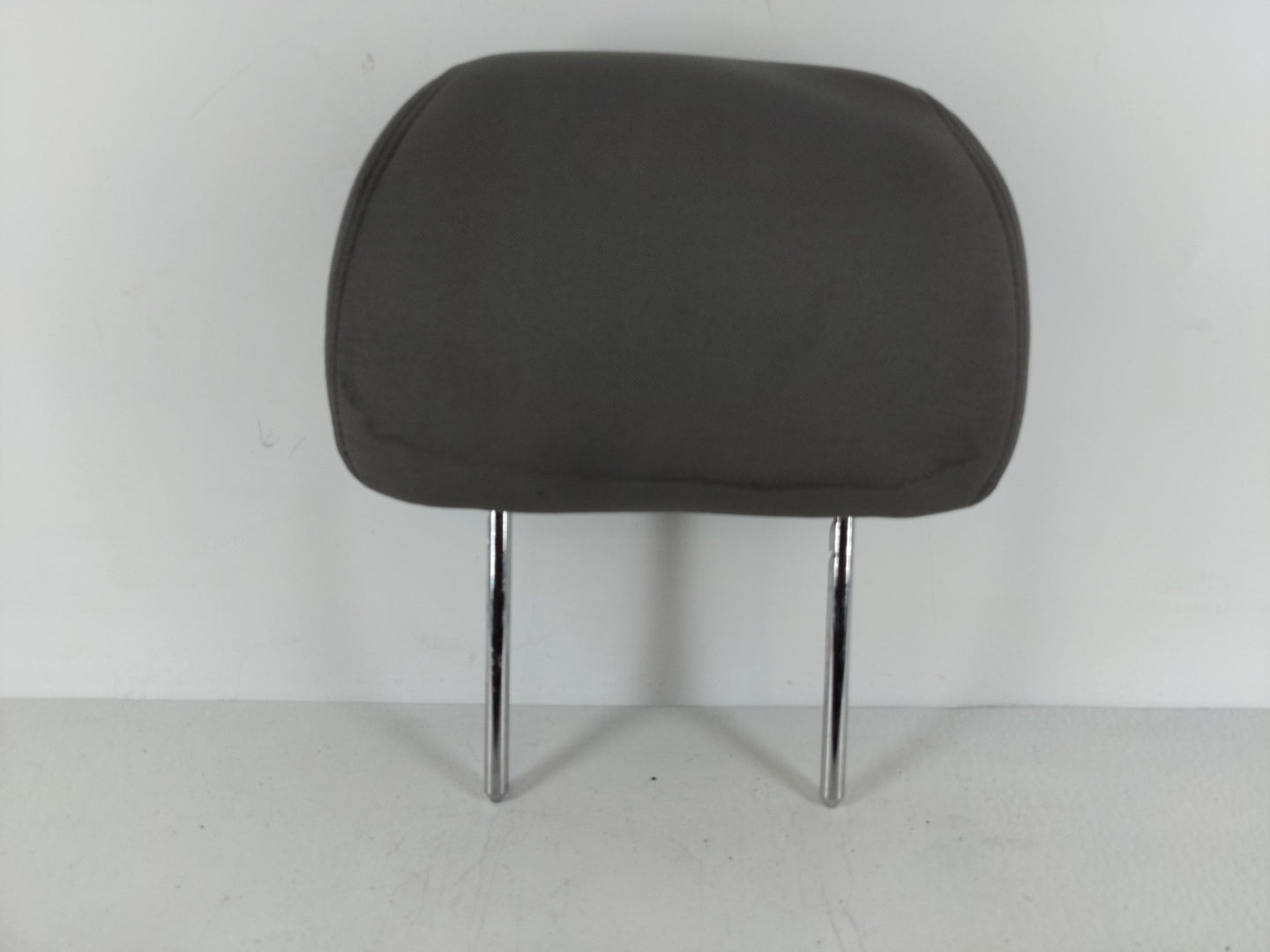 2012 Chevrolet Malibu Headrest Head Rest Rear Seat Fits OEM Used Auto Parts - Oemusedautoparts1.com