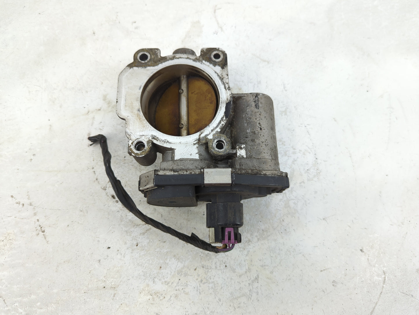 2008-2012 Chevrolet Malibu Throttle Body Fits Fits 2007 2008 2009 2010 2011 2012 OEM Used Auto Parts - Oemusedautoparts1.com