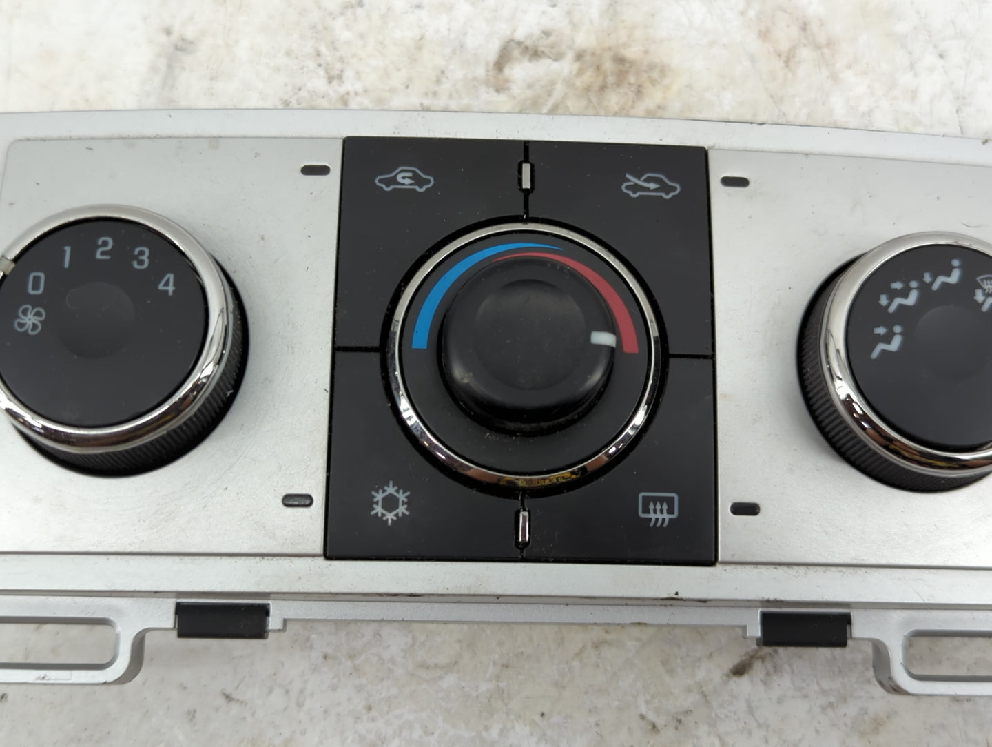 2008-2012 Chevrolet Malibu Climate Control Module Temperature AC/Heater Replacement P/N:28272781 Fits OEM Used Auto Parts - 