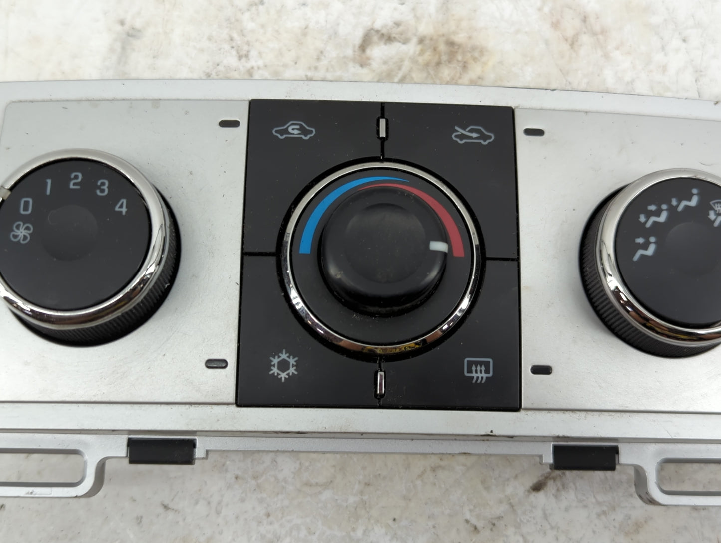 2008-2012 Chevrolet Malibu Climate Control Module Temperature AC/Heater Replacement P/N:28272781 Fits OEM Used Auto Parts - 