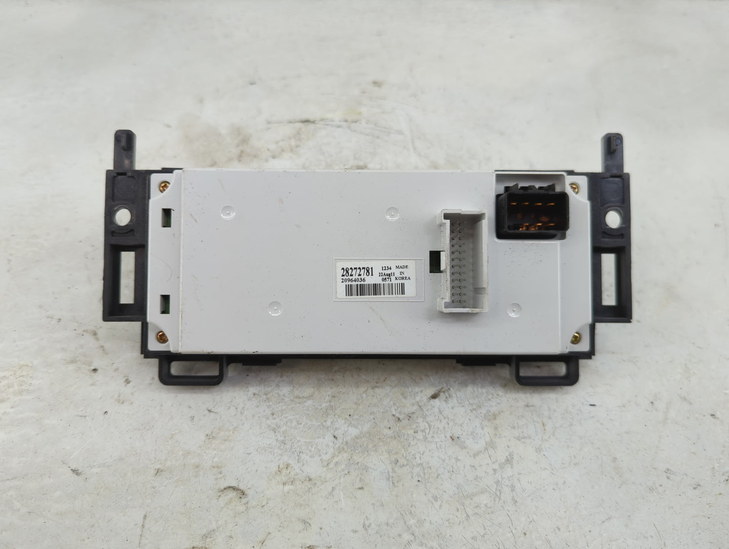 2008-2012 Chevrolet Malibu Climate Control Module Temperature AC/Heater Replacement P/N:28272781 Fits OEM Used Auto Parts - 
