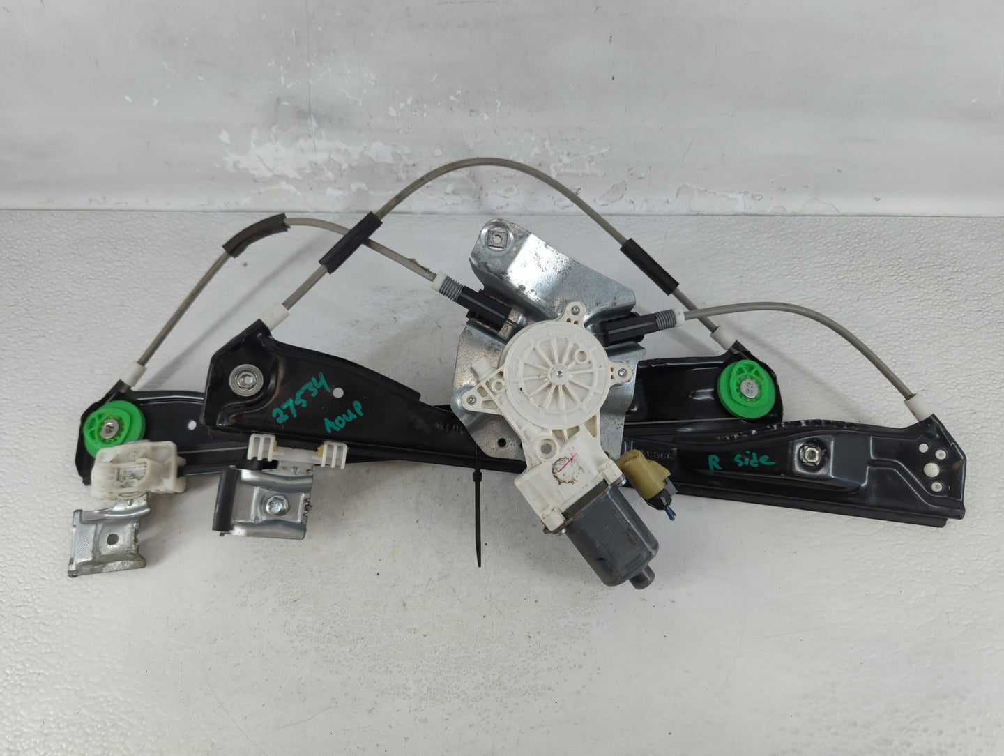 2008-2012 Chevrolet Malibu Driver Left Front Window Regulator 1079881 - Oemusedautoparts1.com