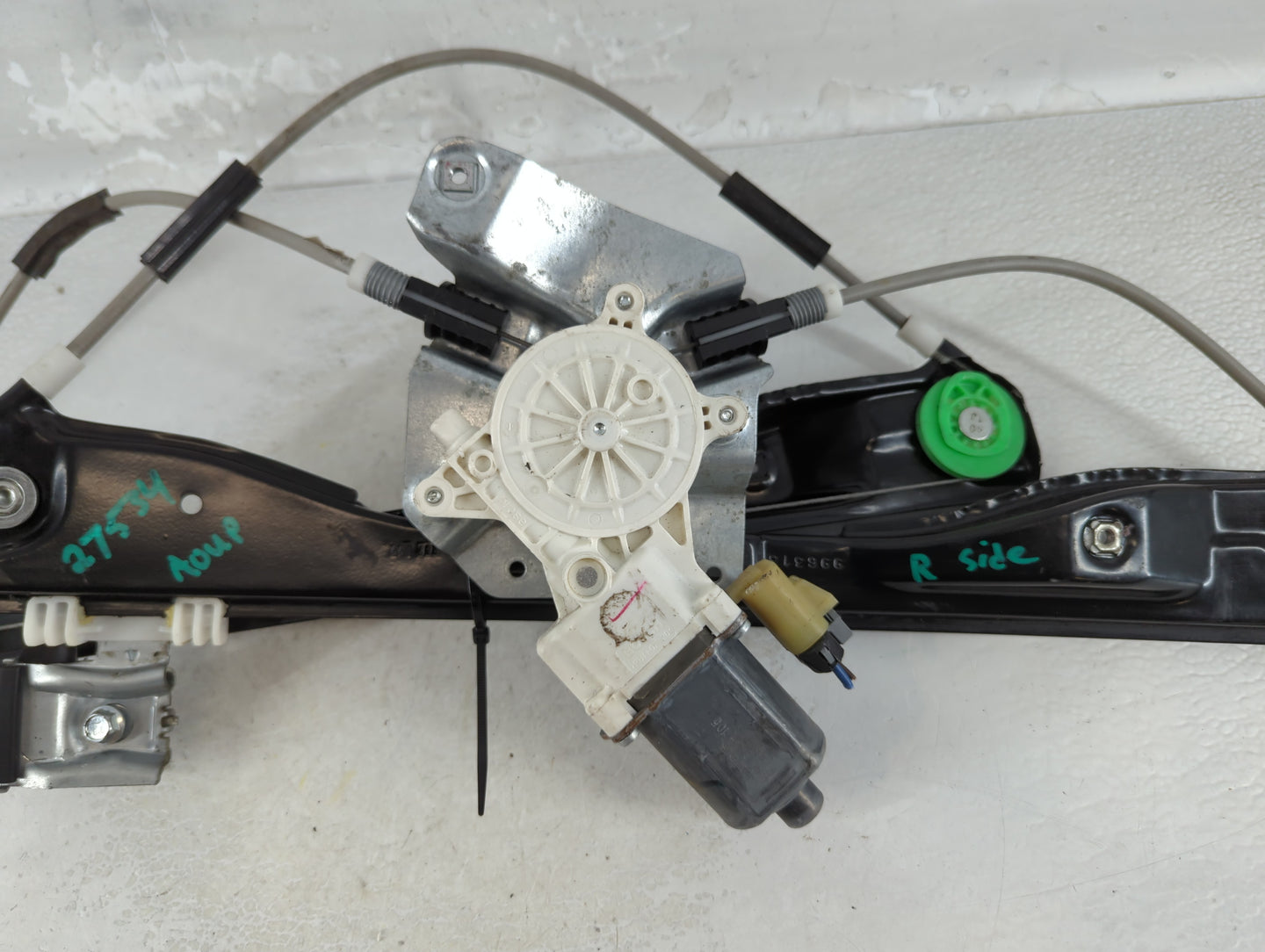 2008-2012 Chevrolet Malibu Driver Left Front Window Regulator 1079881 - Oemusedautoparts1.com