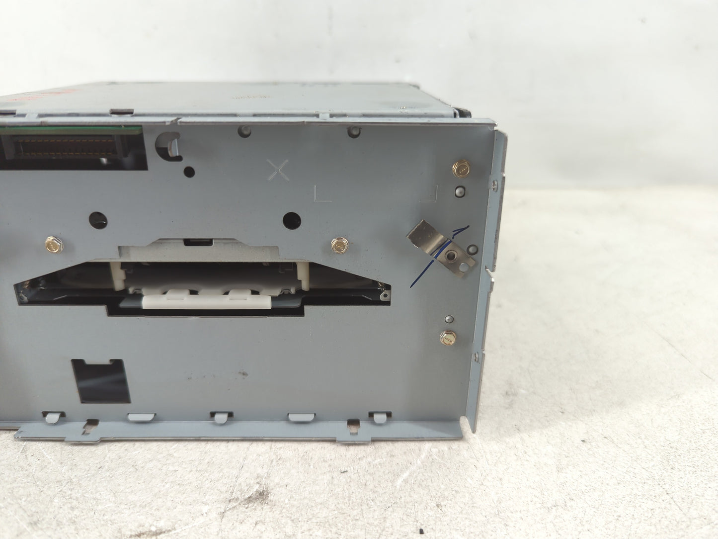 2009-2012 Chevrolet Malibu Radio AM FM Cd Player Receiver Replacement P/N:20919616 Fits Fits 2009 2010 2011 2012 OEM Used Au