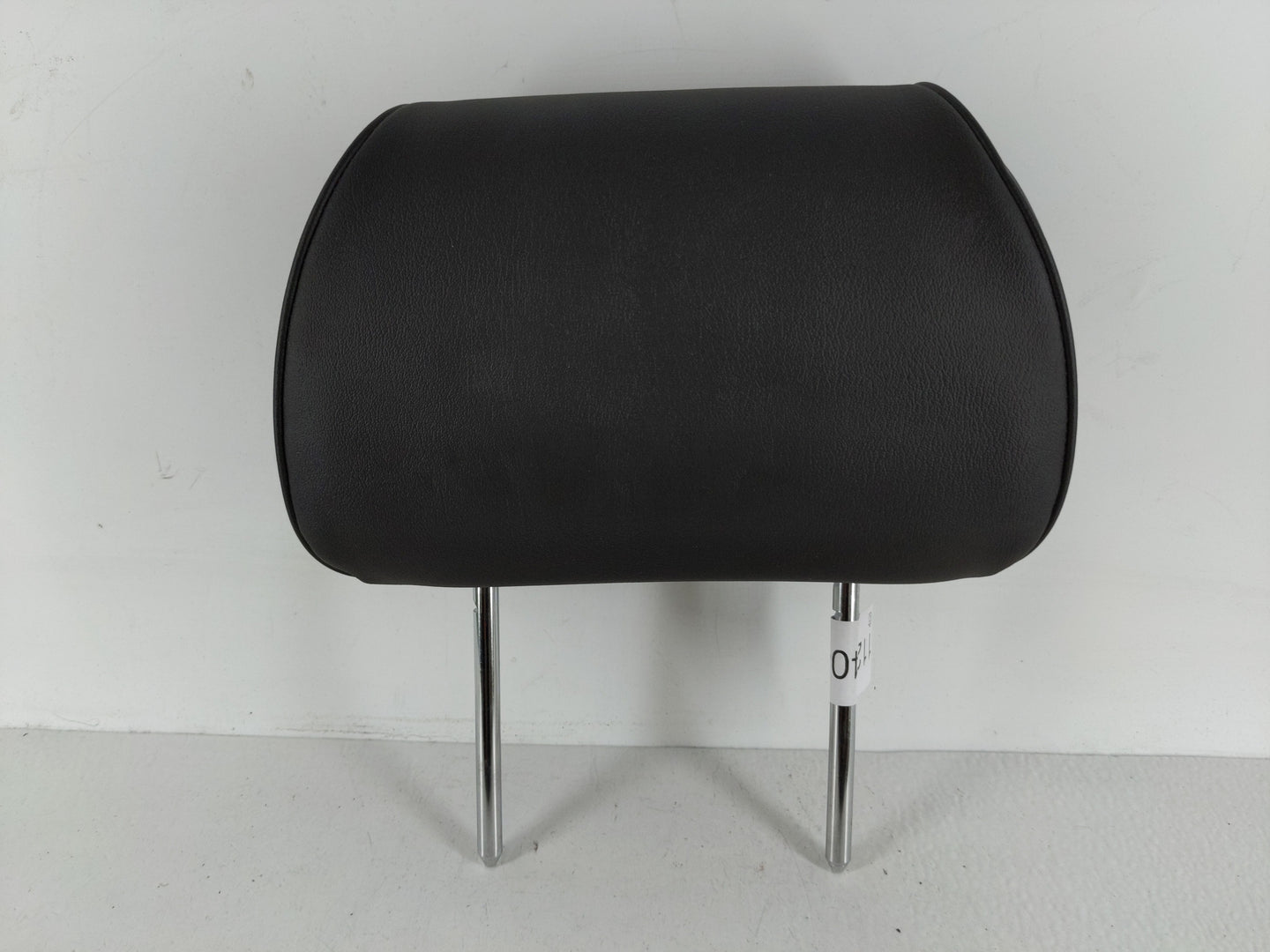 2011-2012 Chevrolet Malibu Headrest Head Rest Front Driver Passenger Seat Fits Fits 2011 2012 OEM Used Auto Parts - Oemuseda