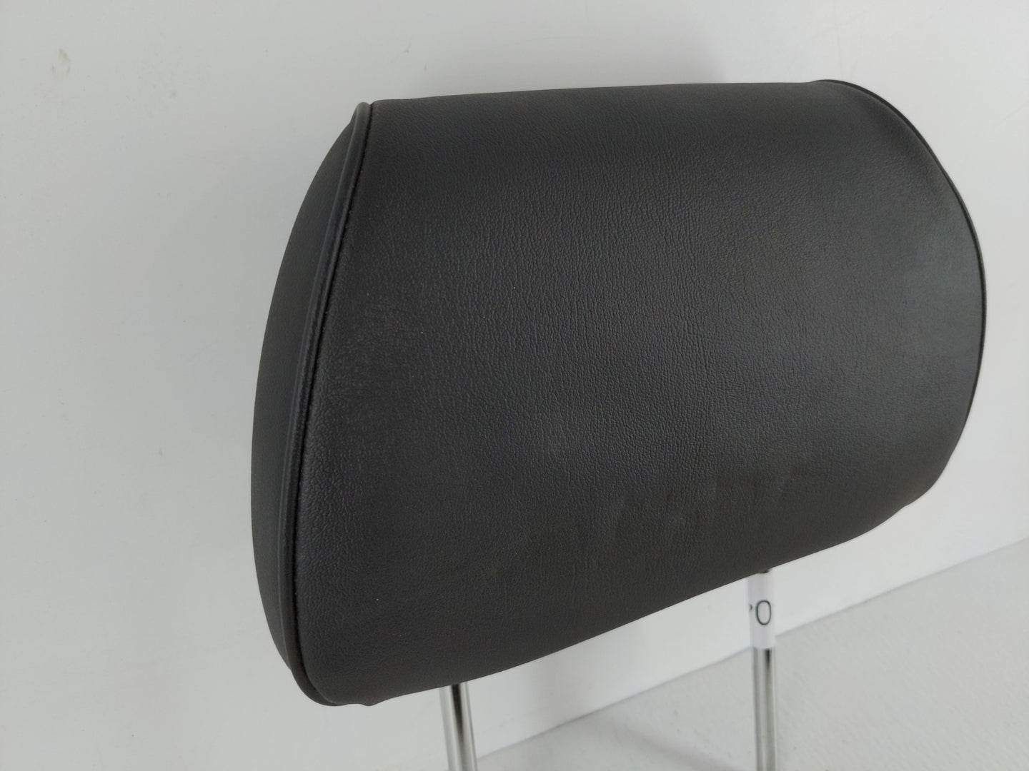 2011-2012 Chevrolet Malibu Headrest Head Rest Front Driver Passenger Seat Fits Fits 2011 2012 OEM Used Auto Parts - Oemuseda