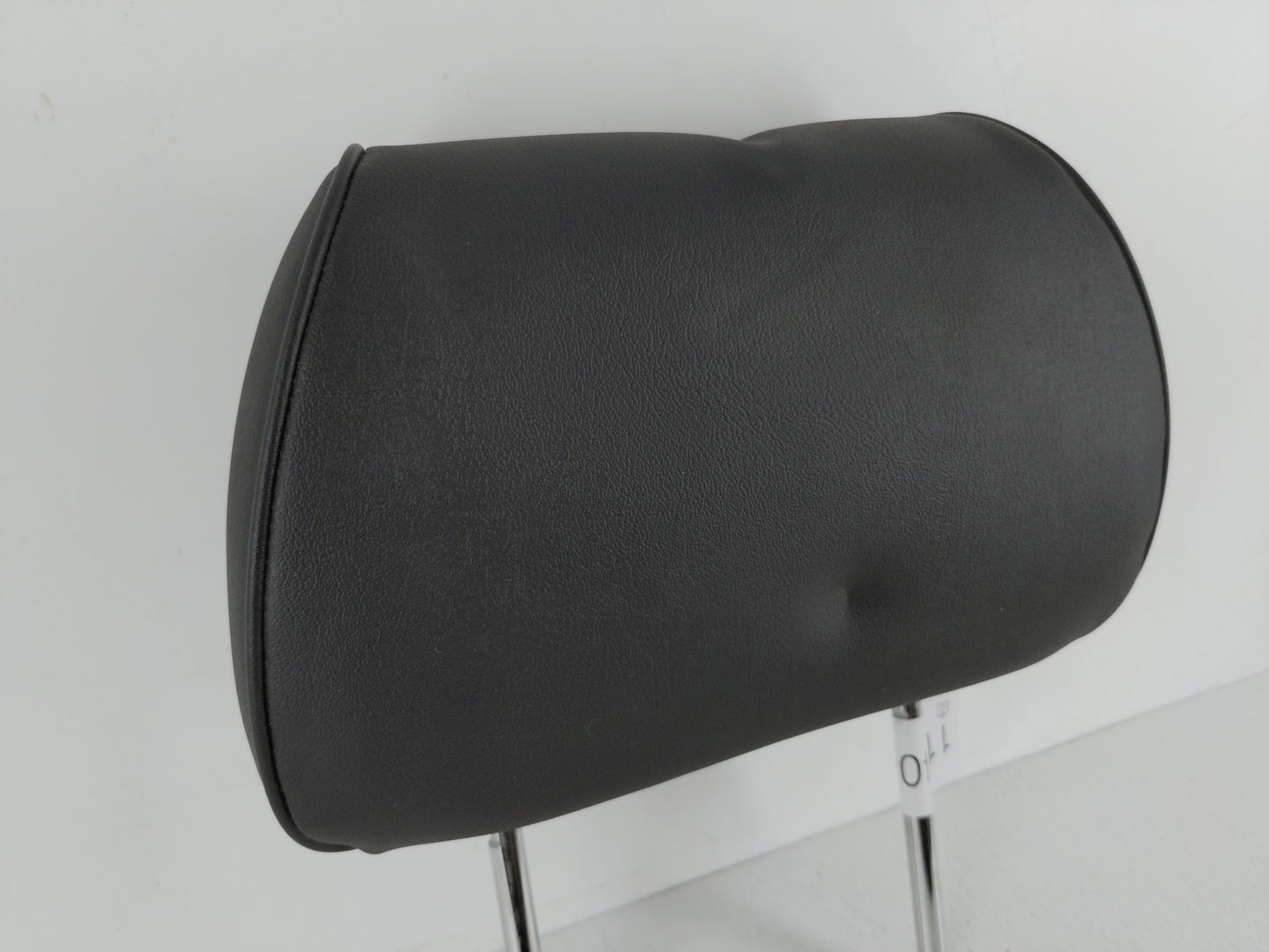 2011-2012 Chevrolet Malibu Headrest Head Rest Rear Seat Fits Fits 2011 2012 OEM Used Auto Parts - Oemusedautoparts1.com
