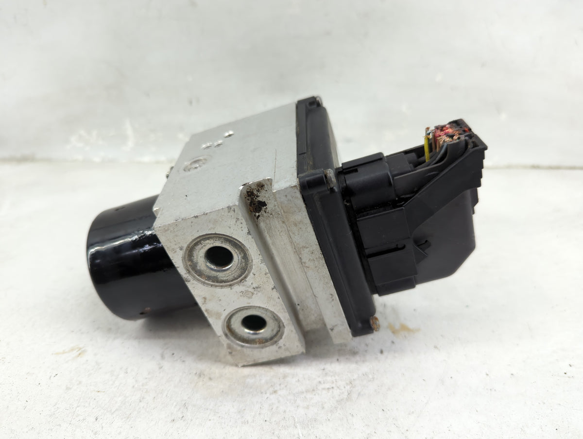 2012 Chevrolet Malibu Anti-Lock Brake ABS Pump Module Actuator OEM P/N:22800233 224259-108 Fits OEM Used Auto Parts - Oemuse