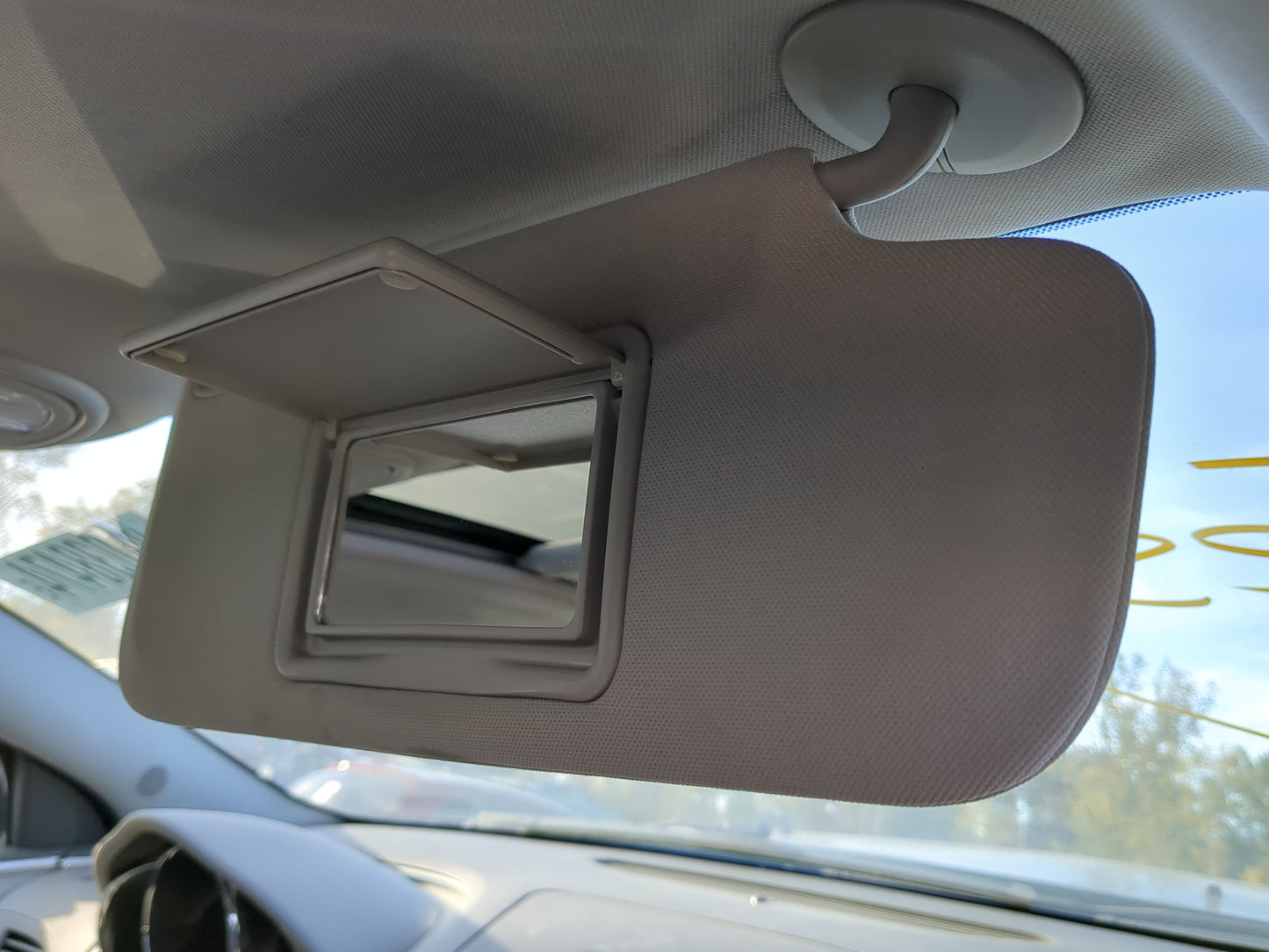 2004-2012 Chevrolet Malibu Sun Visor Shade Replacement Passenger Right Mirror Fits Fits 2004 2005 2008 2009 2010 2011 2012 O