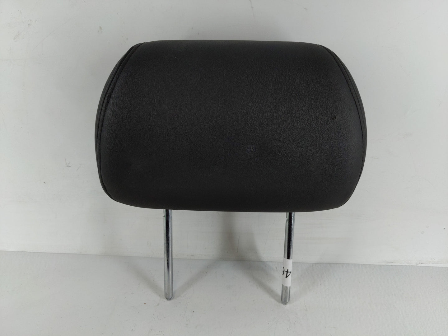 2011-2012 Chevrolet Malibu Headrest Head Rest Front Driver Passenger Seat Fits Fits 2011 2012 OEM Used Auto Parts - Oemuseda