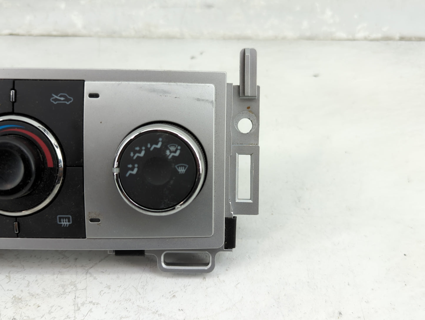 2008-2012 Chevrolet Malibu Climate Control Module Temperature AC/Heater Replacement P/N:28272781 20964036 Fits OEM Used Auto